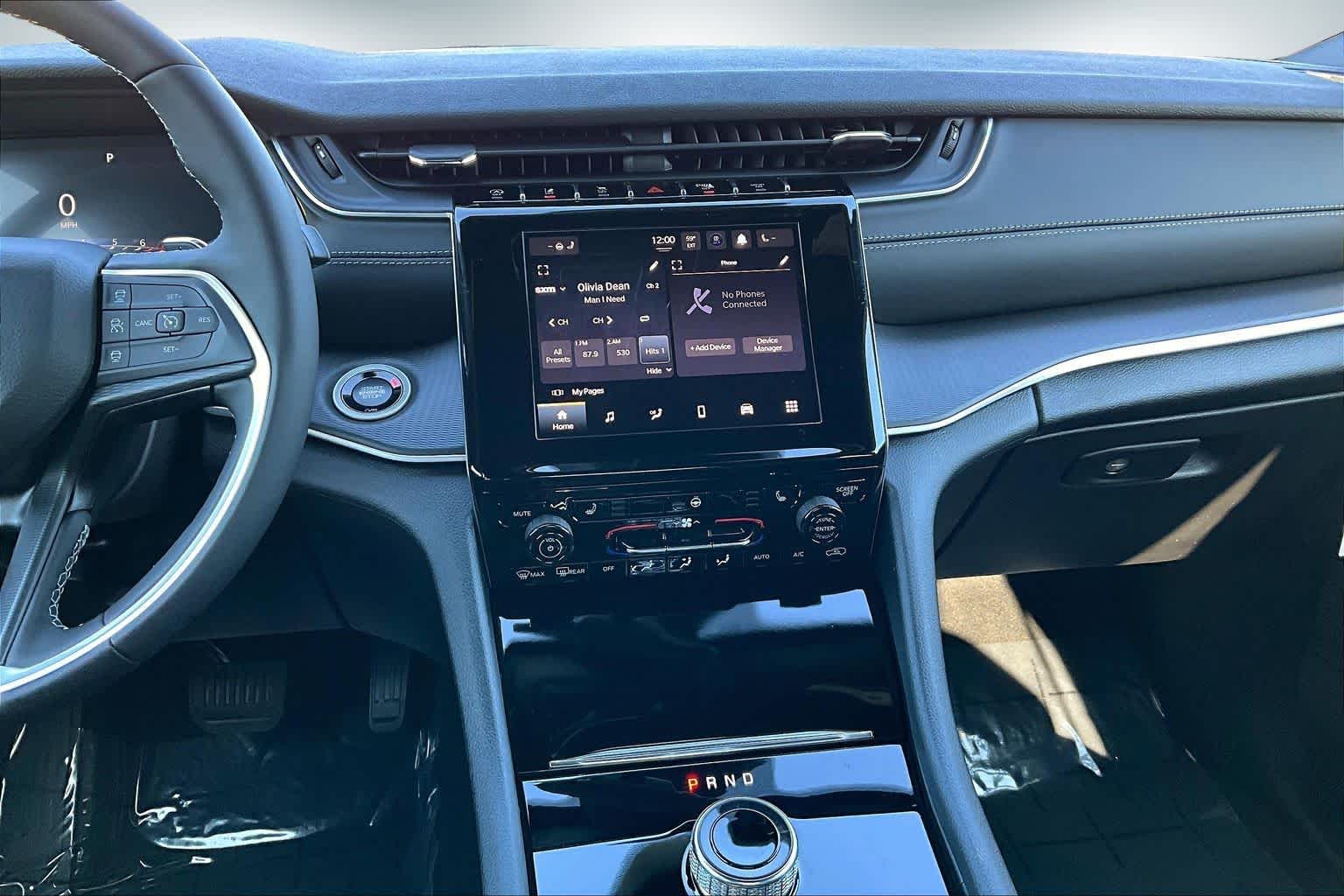 Thumbnail: 2025 Jeep Grand Cherokee - 16