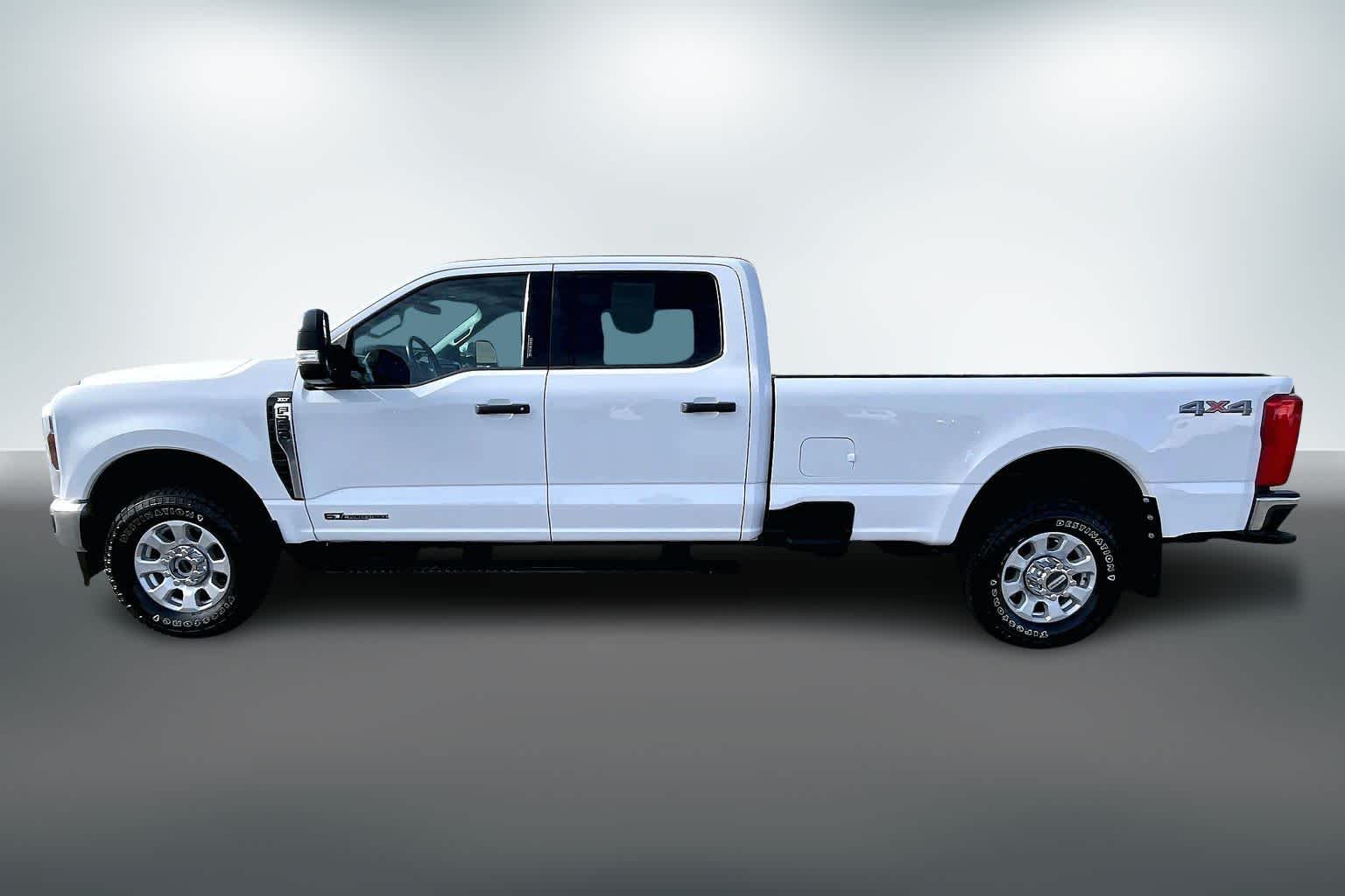 Thumbnail: 2024 Ford Econoline - 3