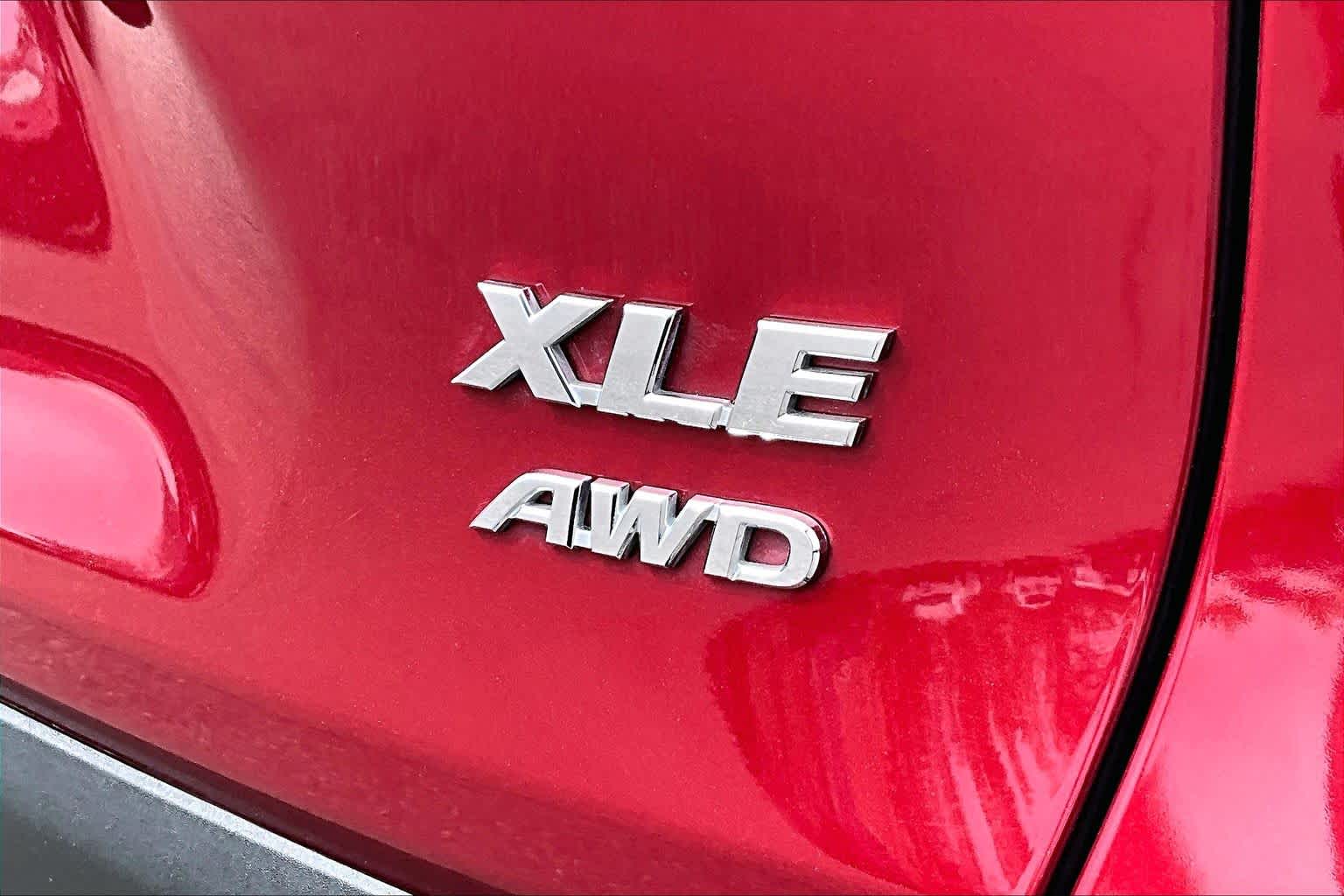 Thumbnail: 2020 Toyota RAV4 - 7