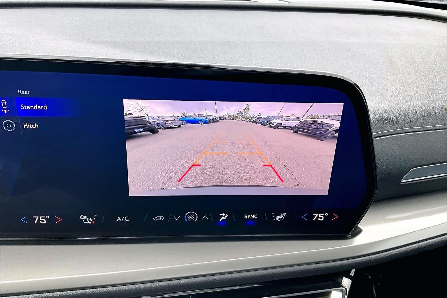 Thumbnail: 2025 Chevrolet Traverse - 25