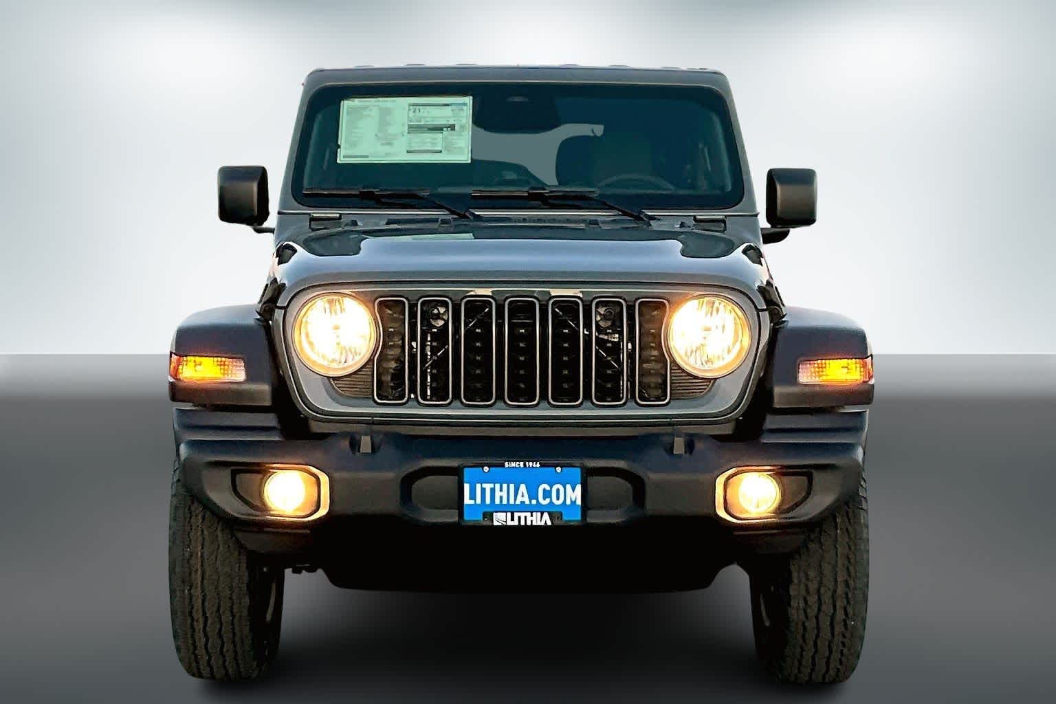 Thumbnail: 2026 Jeep Wrangler - 6