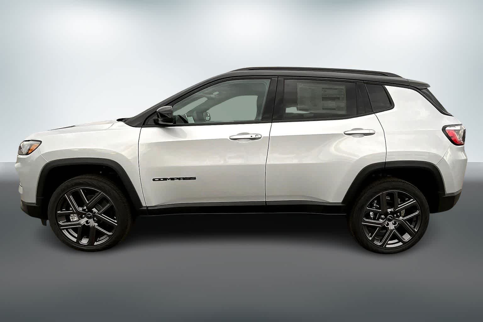 Thumbnail: 2026 Jeep Compass - 3