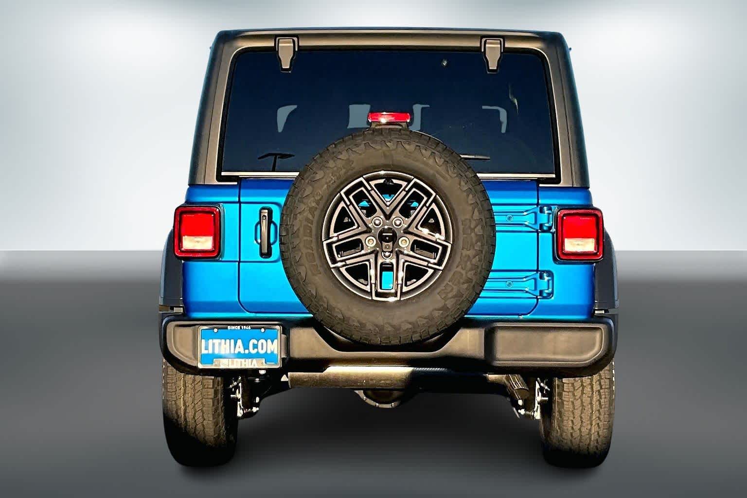 Thumbnail: 2026 Jeep Wrangler - 5