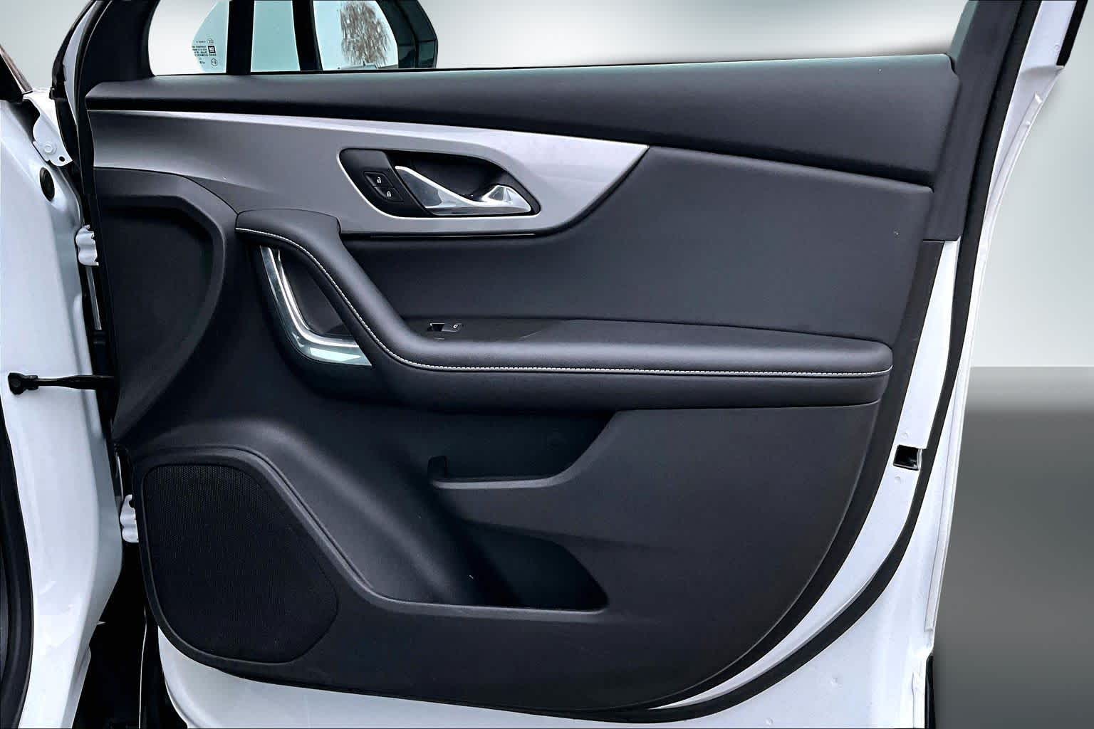 Thumbnail: 2023 Chevrolet Blazer - 28