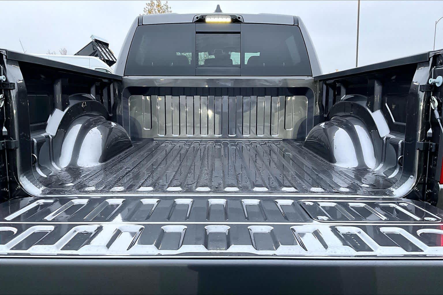 Thumbnail: 2026 RAM 1500 - 19