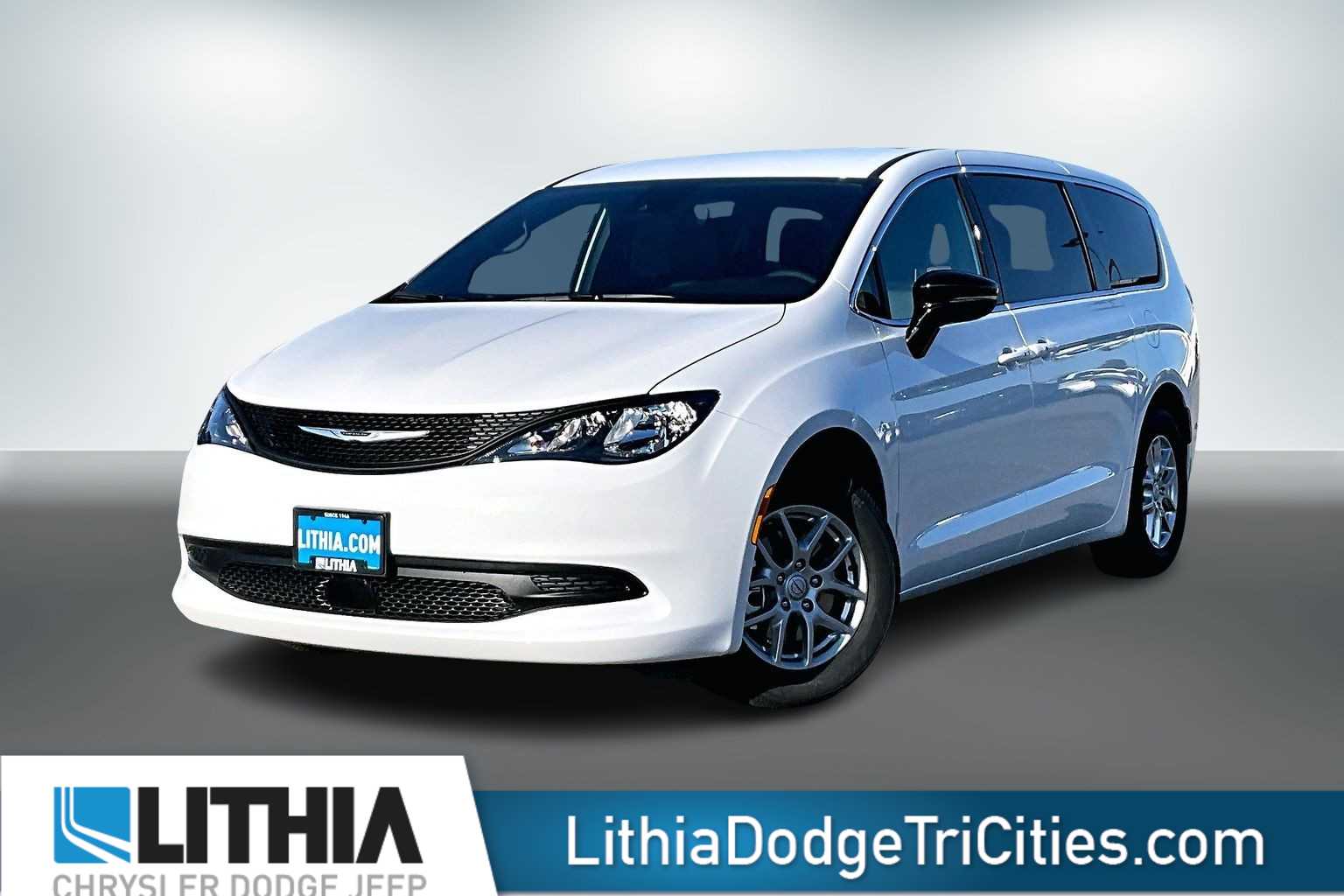 Thumbnail: 2026 Chrysler Voyager - 1