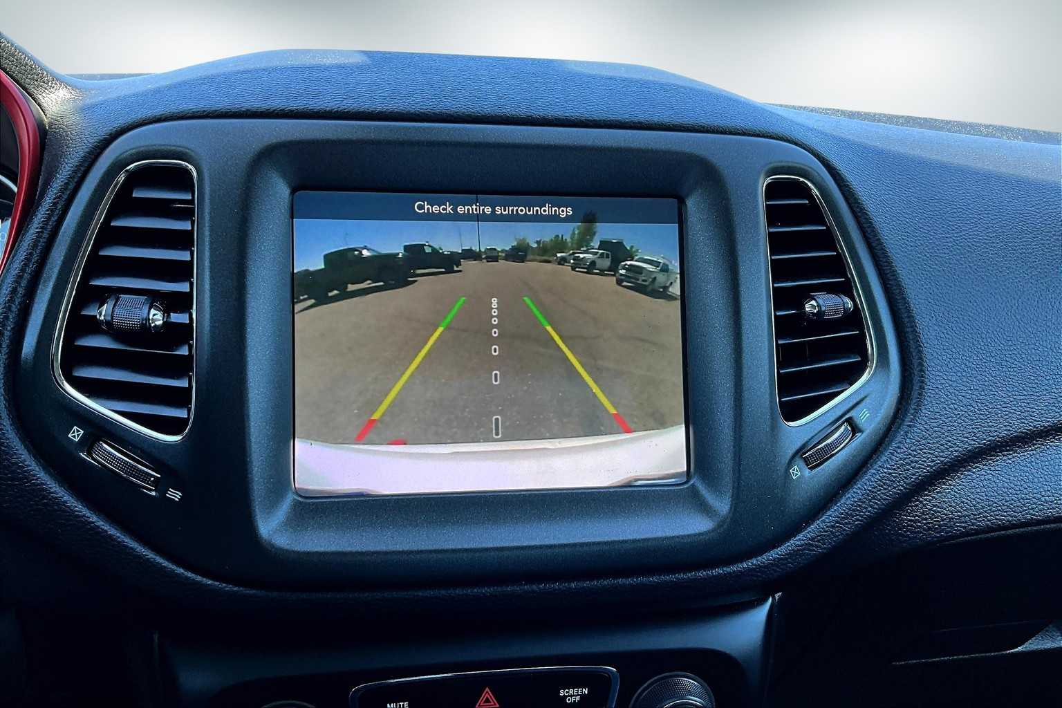 Thumbnail: 2020 Jeep Compass - 26