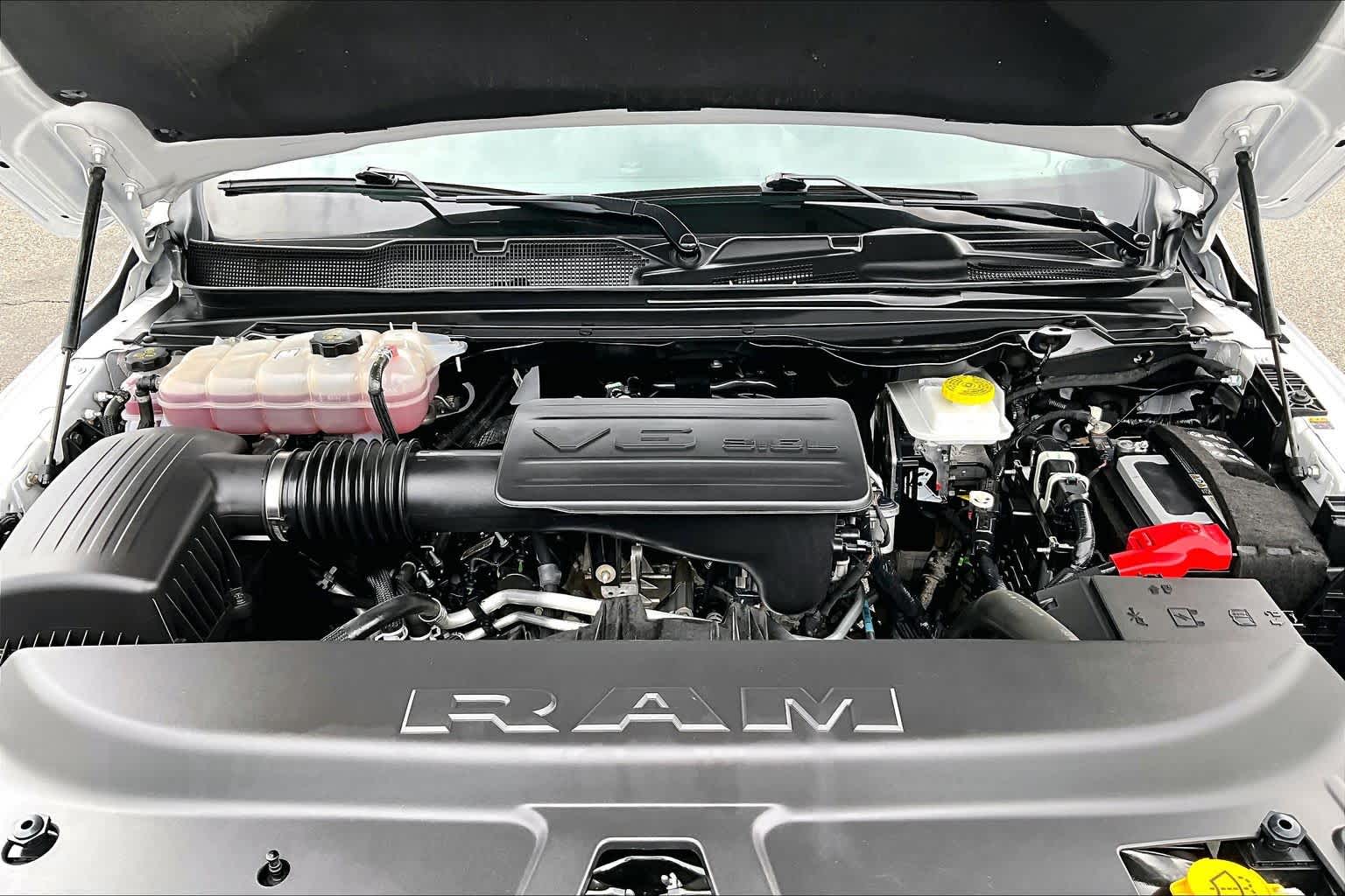 Thumbnail: 2025 RAM 1500 - 9