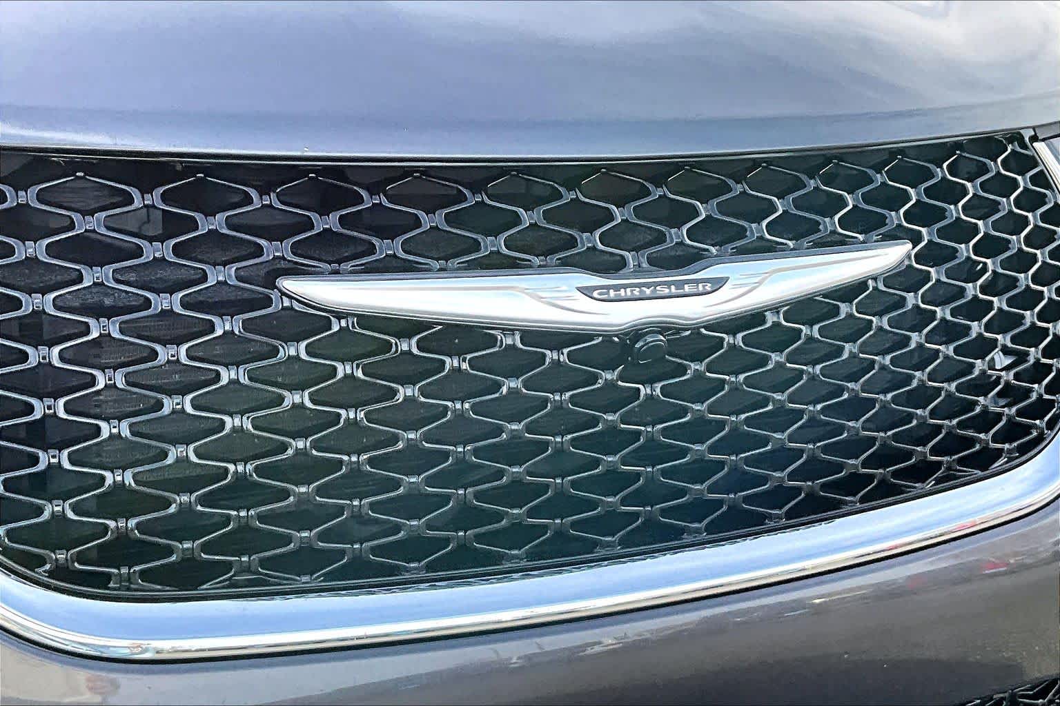 Thumbnail: 2023 Chrysler Pacifica - 34