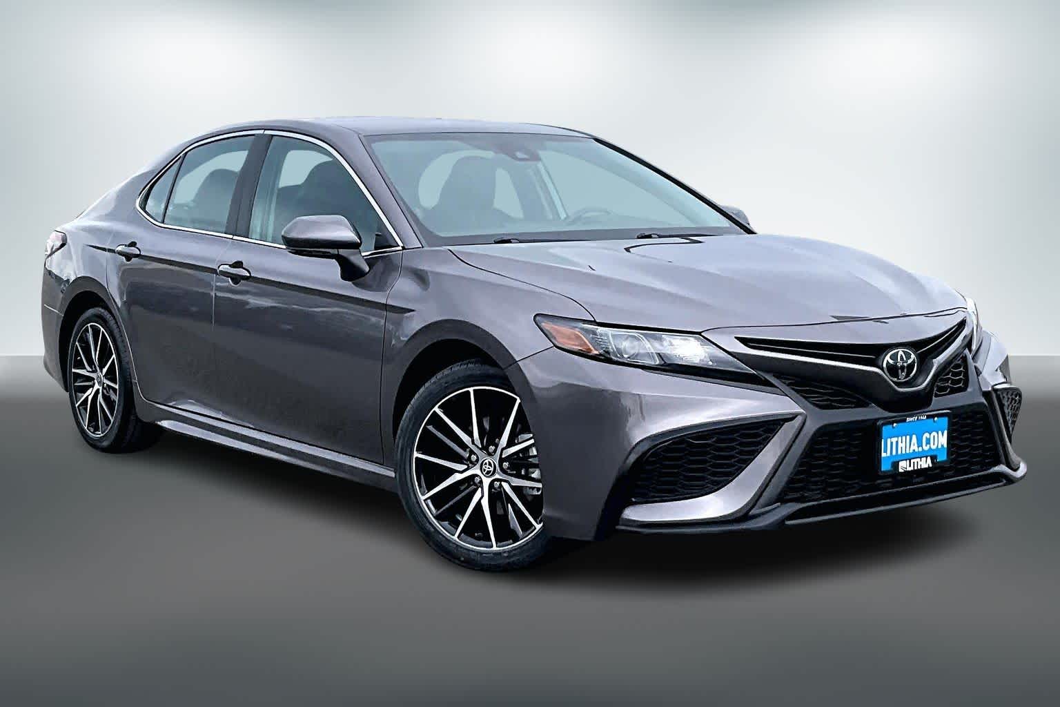 Thumbnail: 2023 Toyota Camry - 20