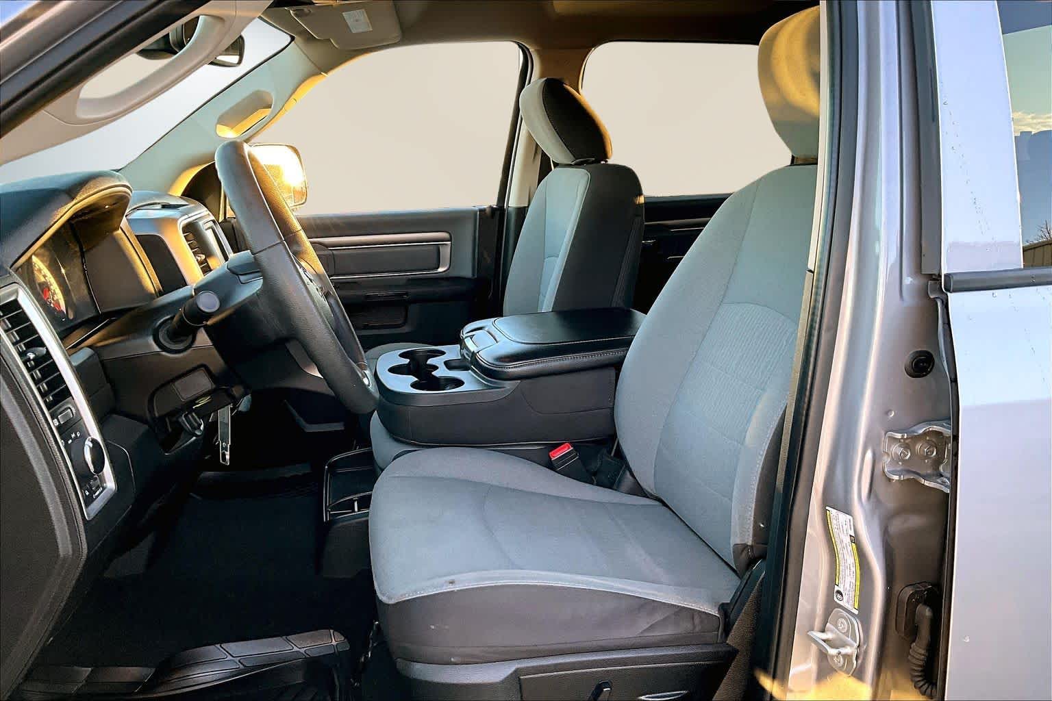 Thumbnail: 2023 RAM 1500 Classic - 11