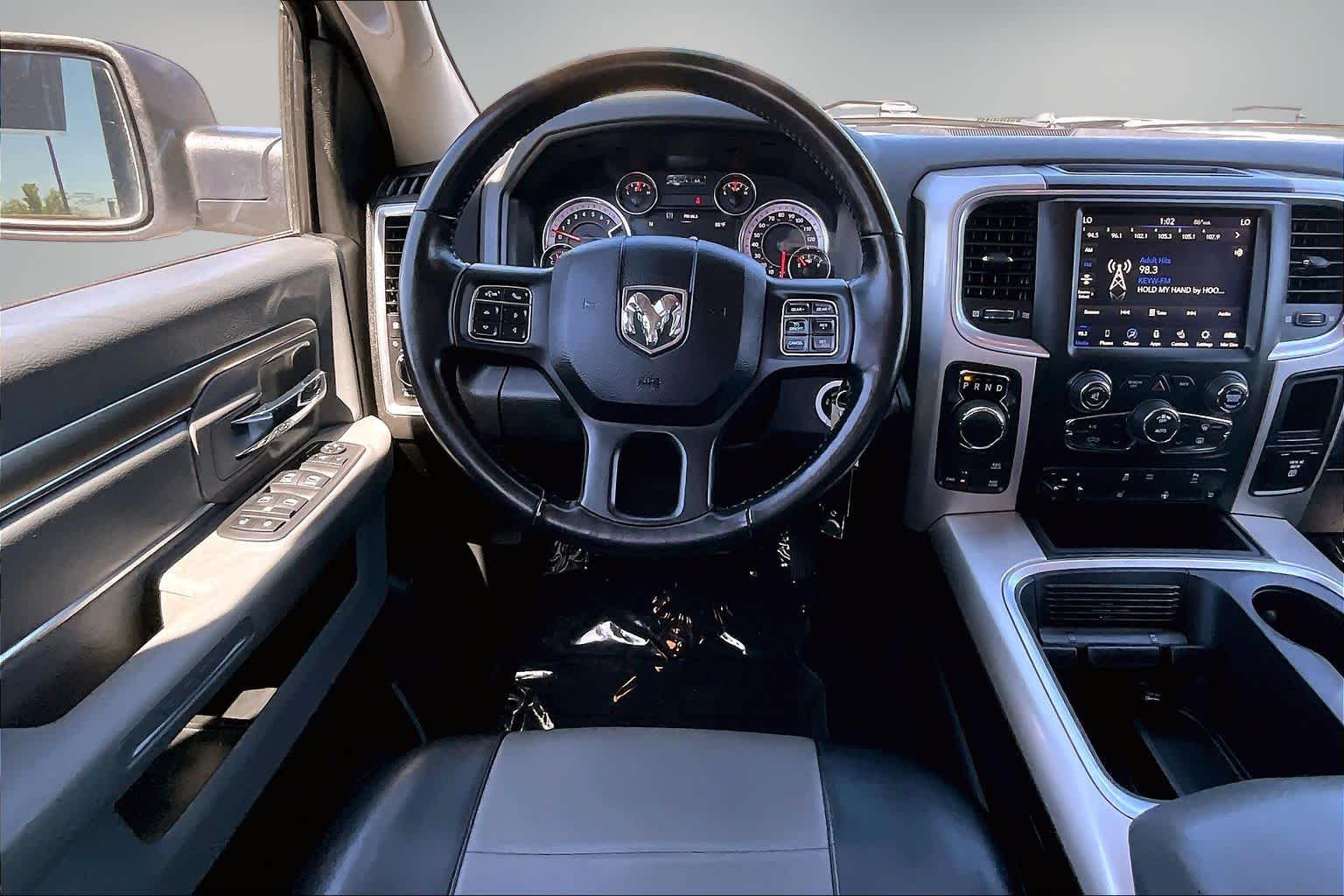 Thumbnail: 2019 RAM 1500 Classic - 14