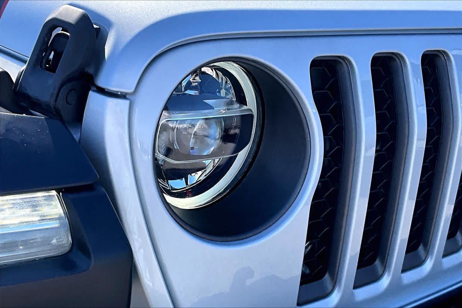 Thumbnail: 2022 Jeep Gladiator - 31