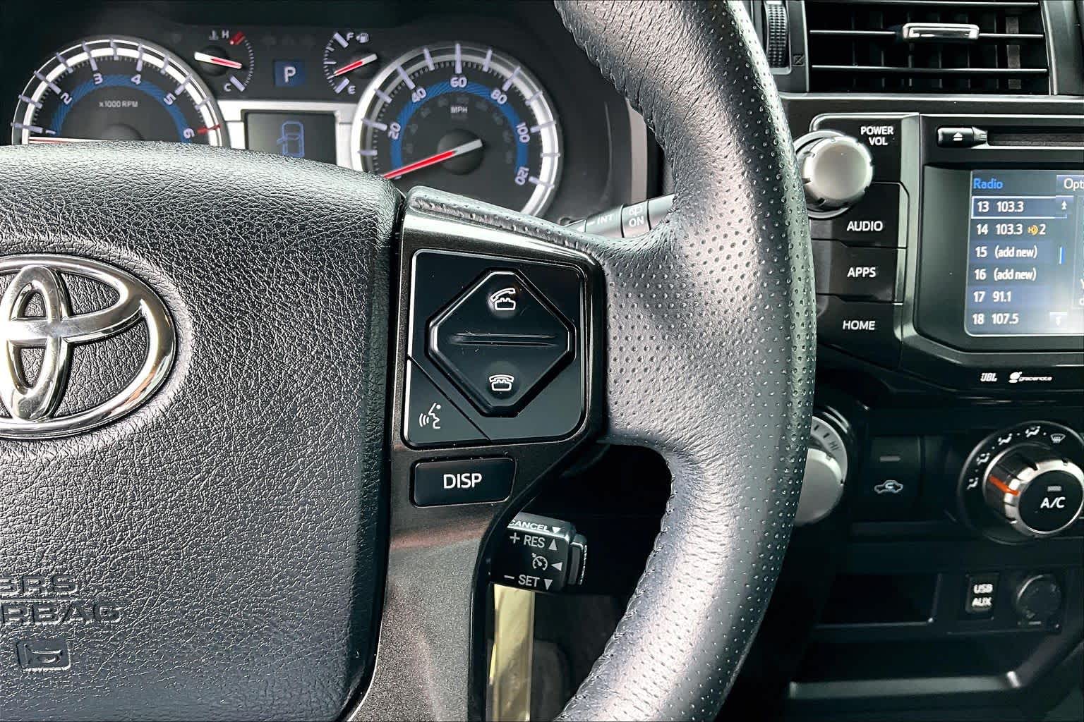 Thumbnail: 2019 Toyota 4Runner - 25