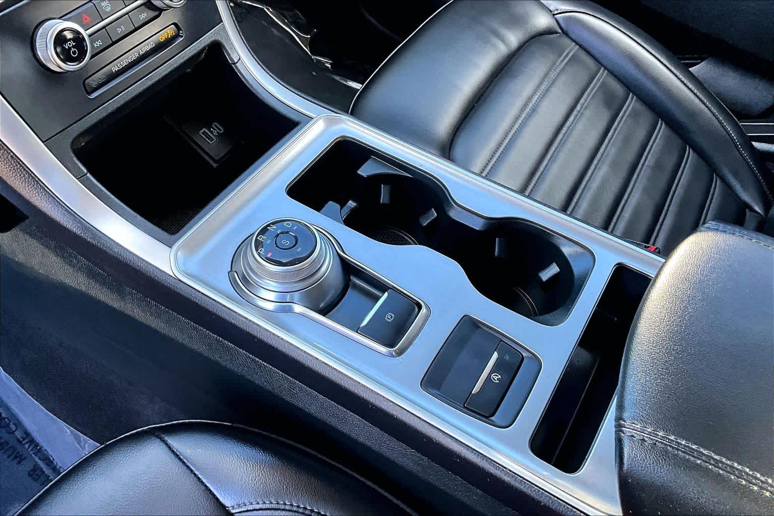 Thumbnail: 2024 Ford Edge - 16