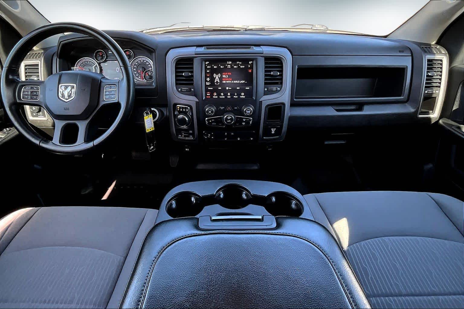 Thumbnail: 2021 RAM 1500 Classic - 10