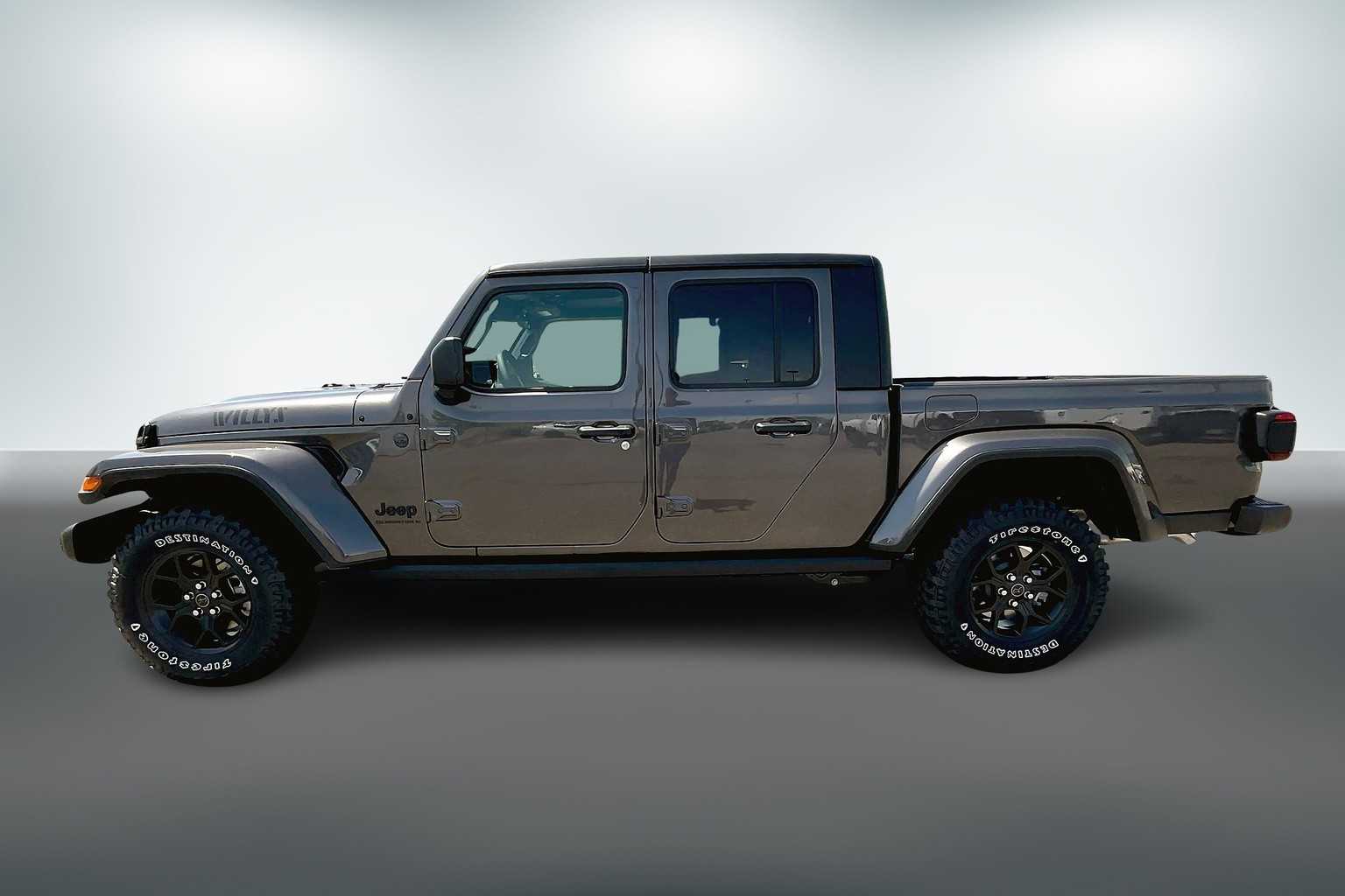 Thumbnail: 2025 Jeep Gladiator - 3