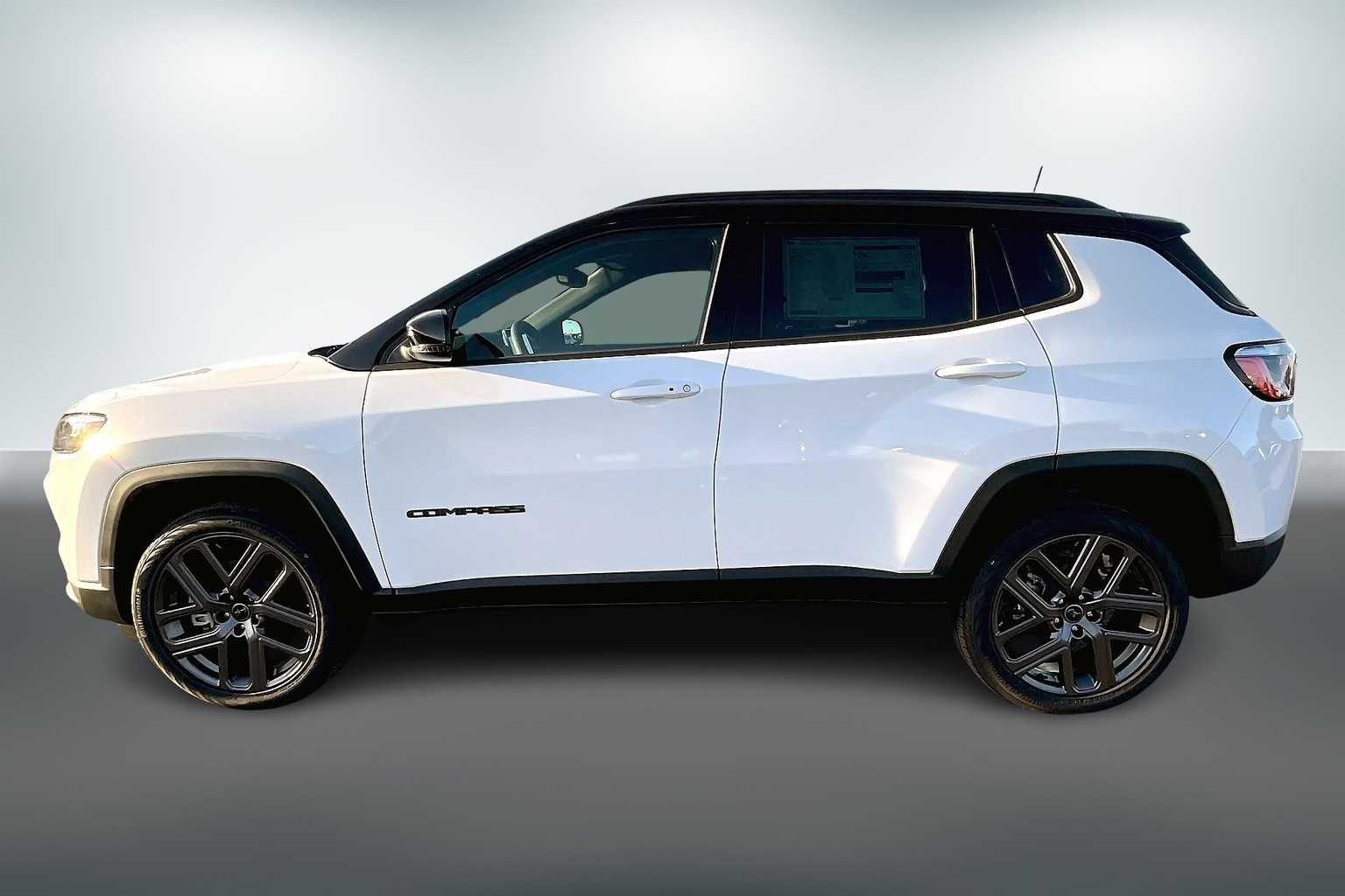 Thumbnail: 2026 Jeep Compass - 3