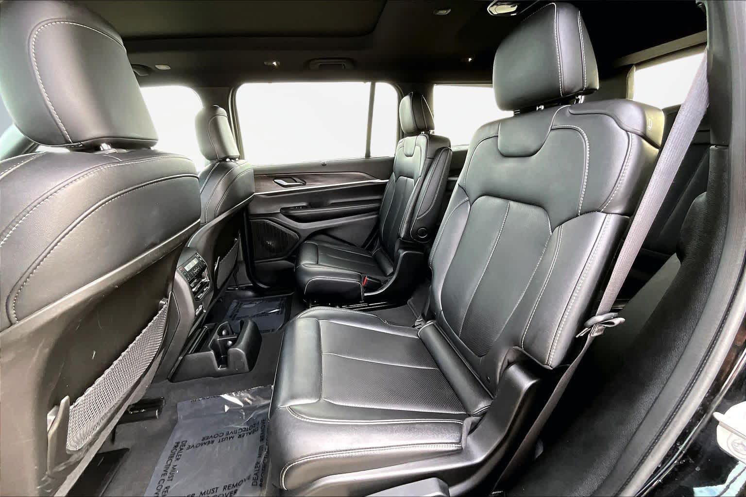 Thumbnail: 2024 Jeep Grand Cherokee L - 29