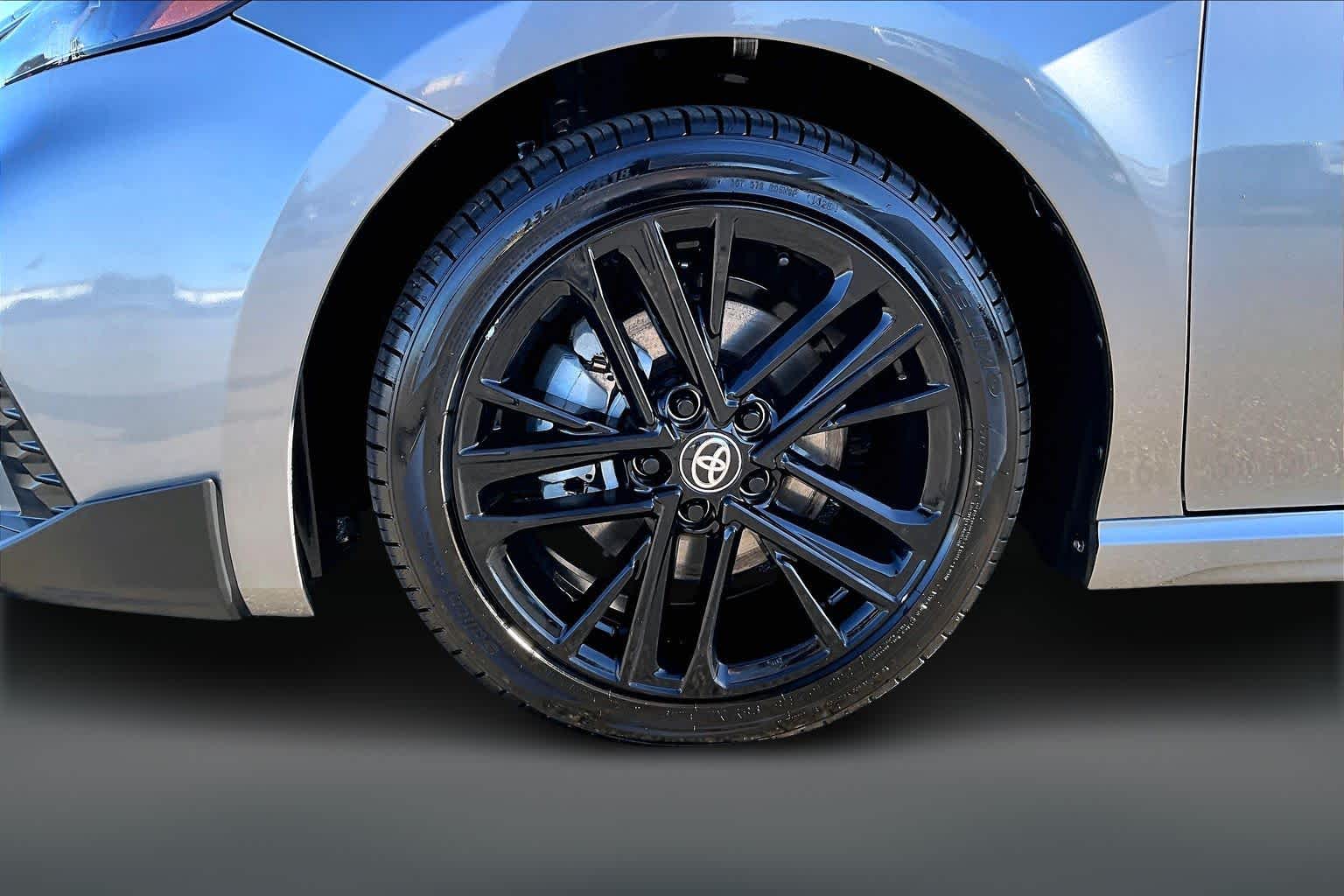 Thumbnail: 2025 Toyota Camry - 8