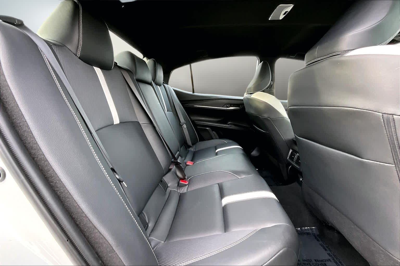 Thumbnail: 2025 Toyota Camry - 30