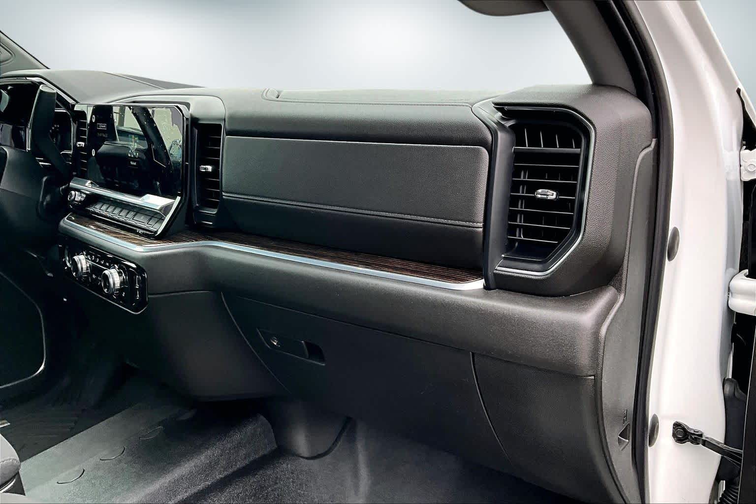 Thumbnail: 2022 GMC Sierra 1500 - 23