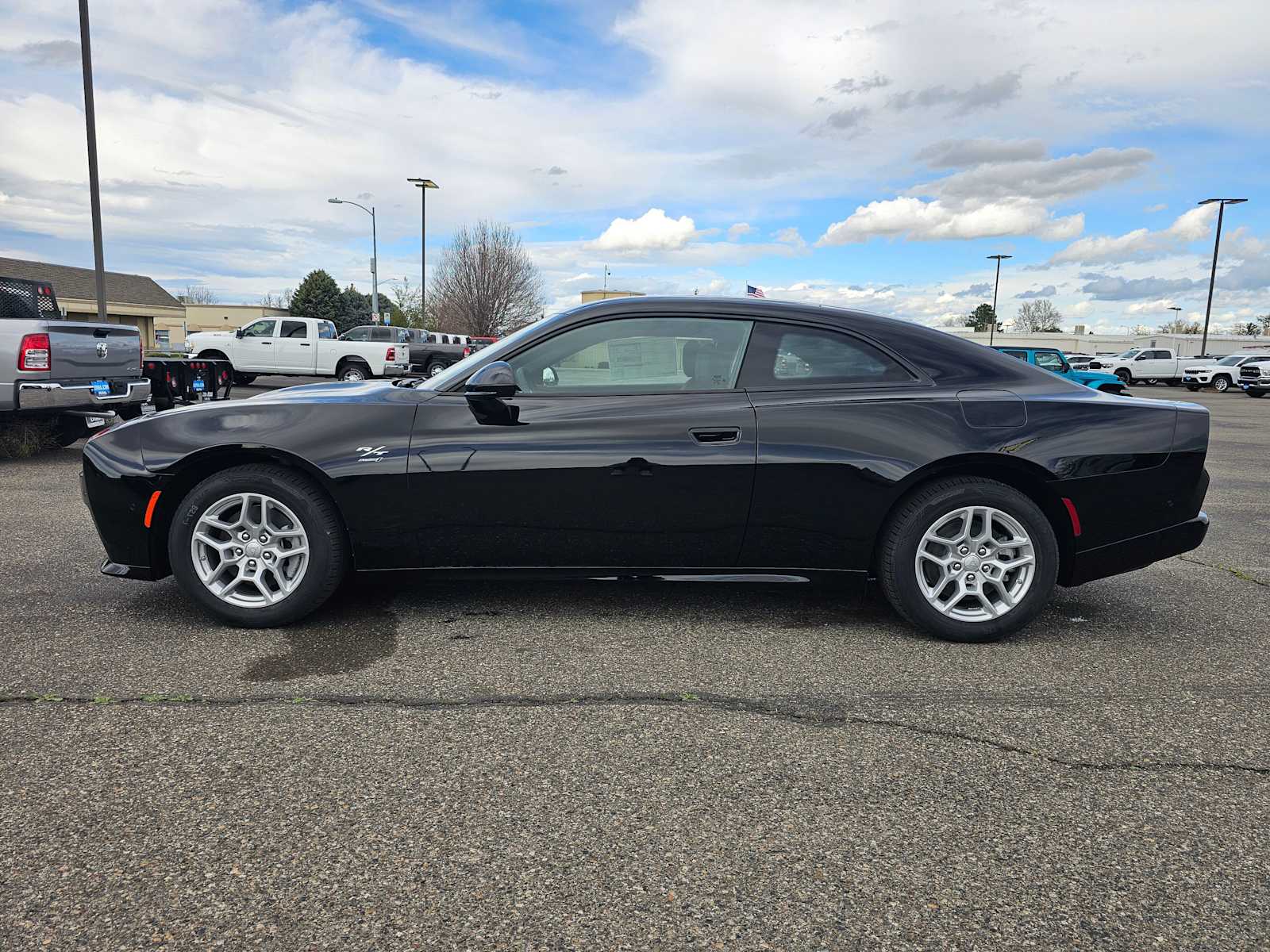 2025 Dodge Charger R/T photo 3