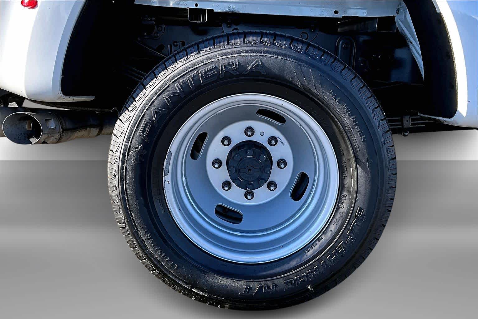 Thumbnail: 2024 Ford F-350 - 34