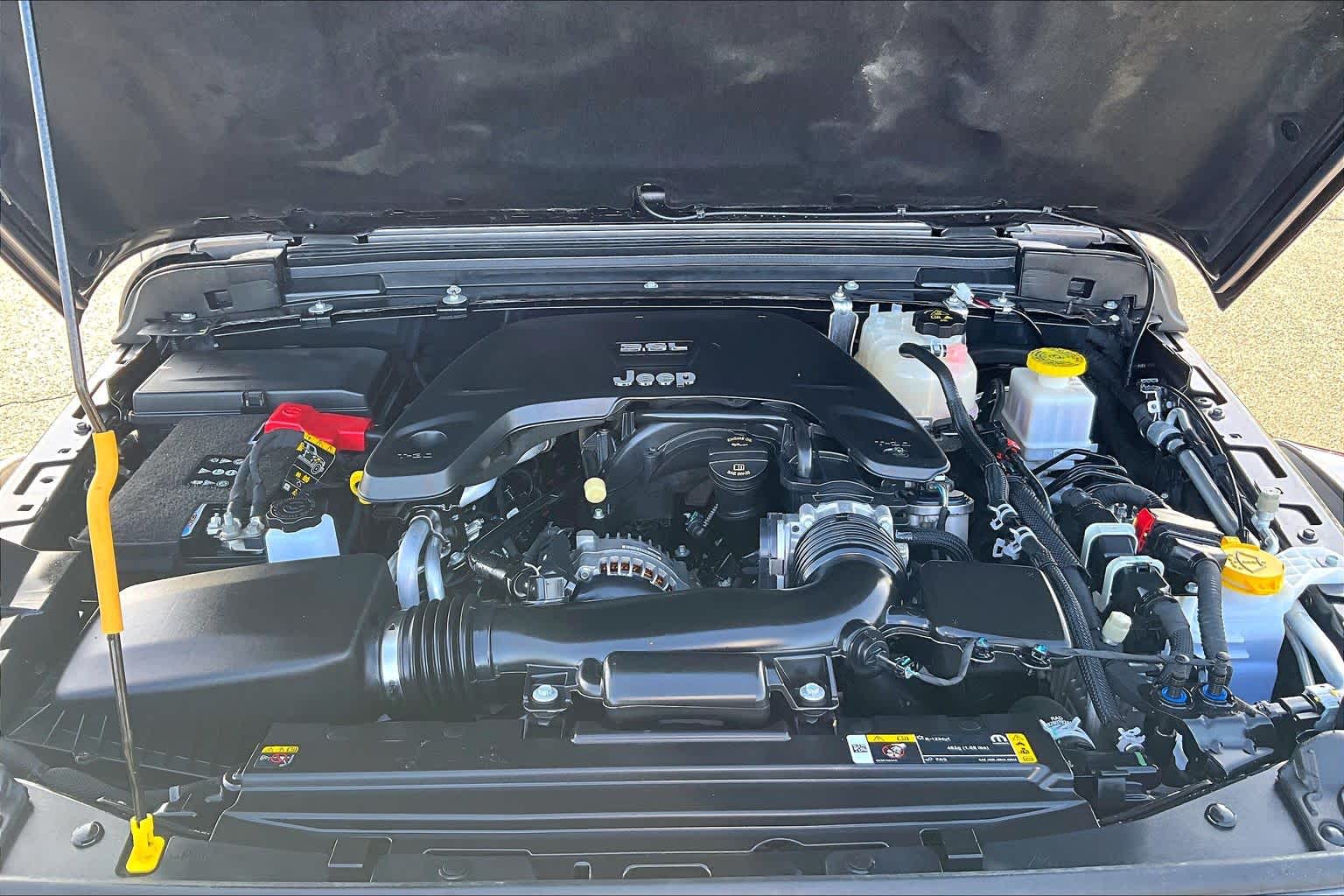 Thumbnail: 2021 Jeep Gladiator - 8