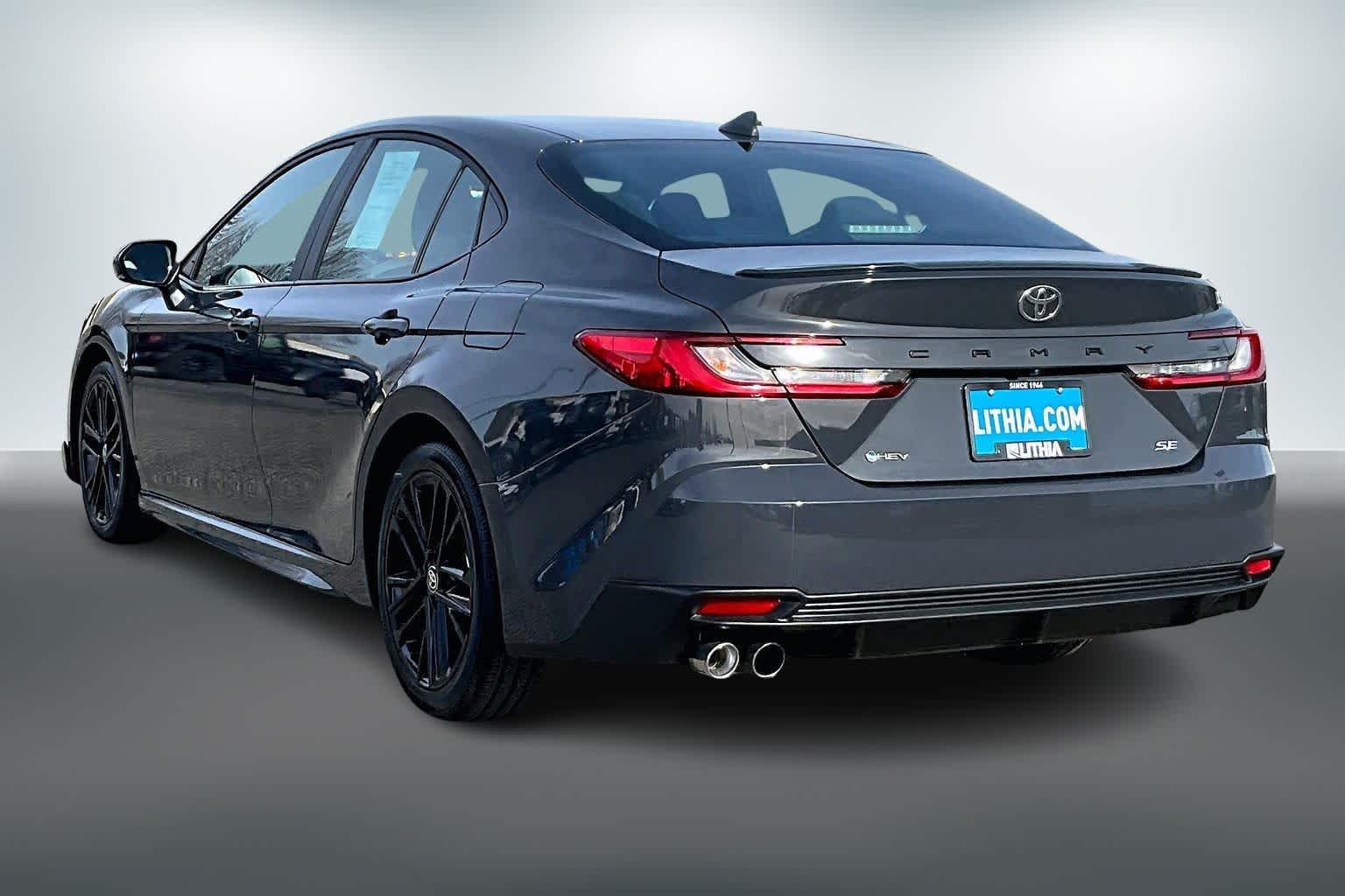 Thumbnail: 2025 Toyota Camry - 3