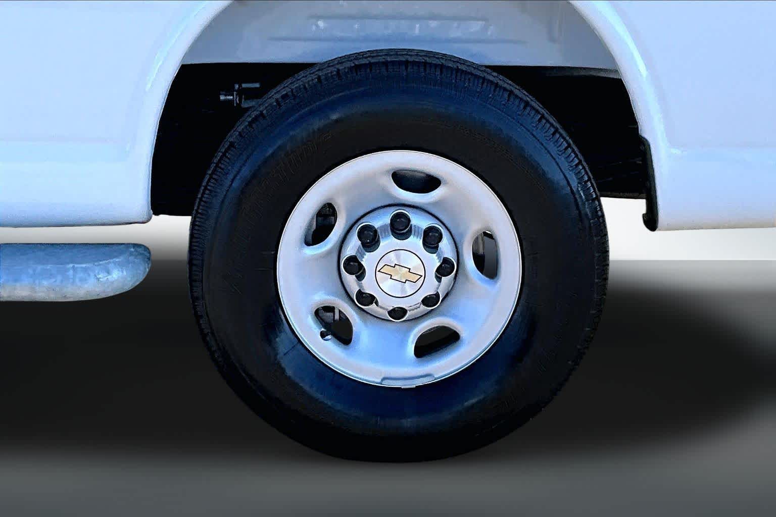 Thumbnail: 2025 Chevrolet Express - 27