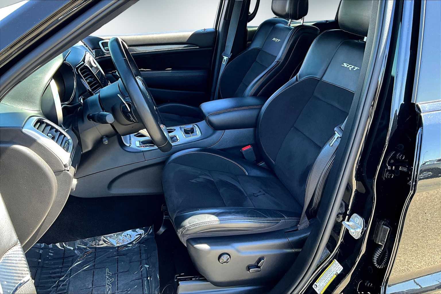 Thumbnail: 2020 Jeep Grand Cherokee - 11