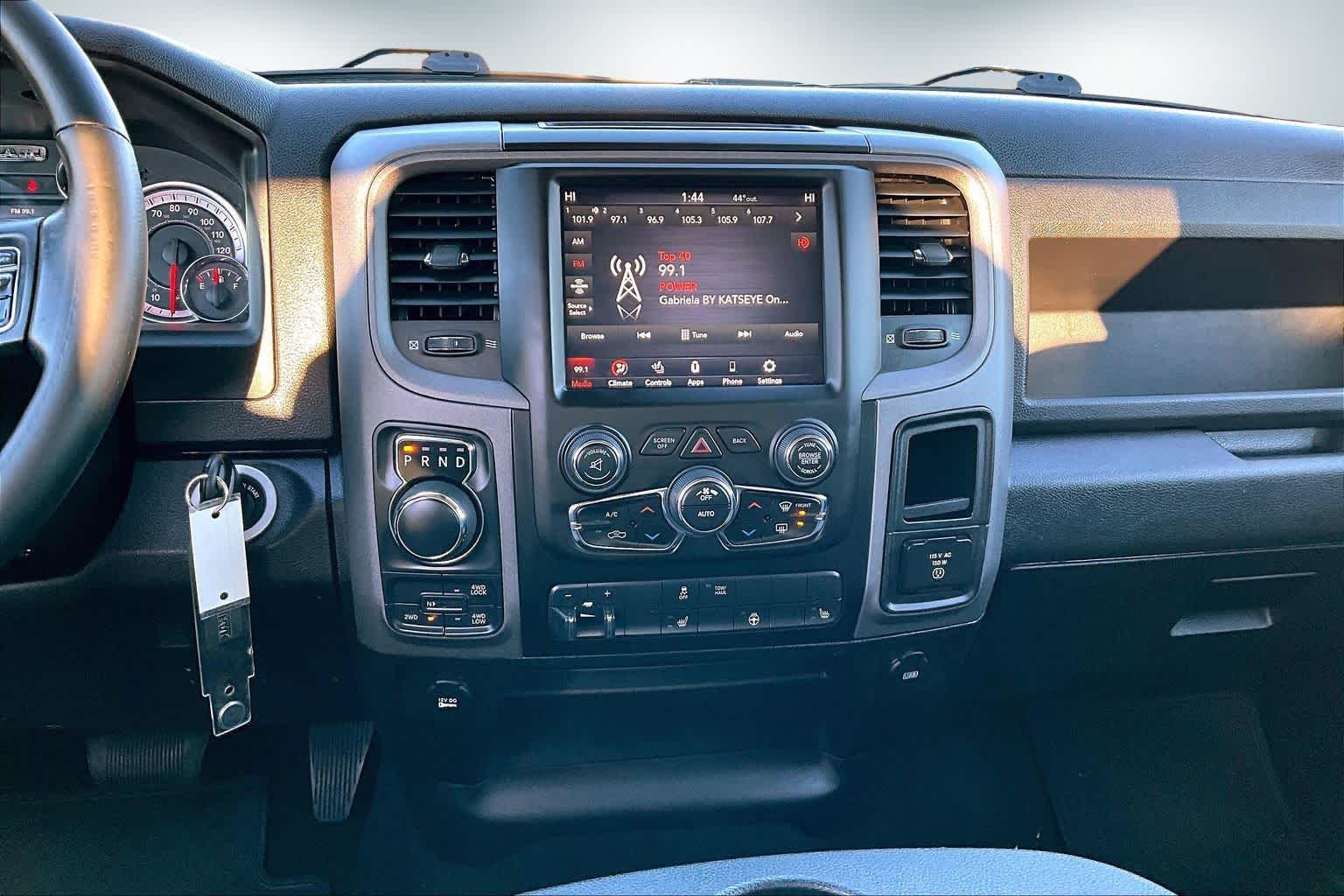 Thumbnail: 2021 RAM 1500 Classic - 14