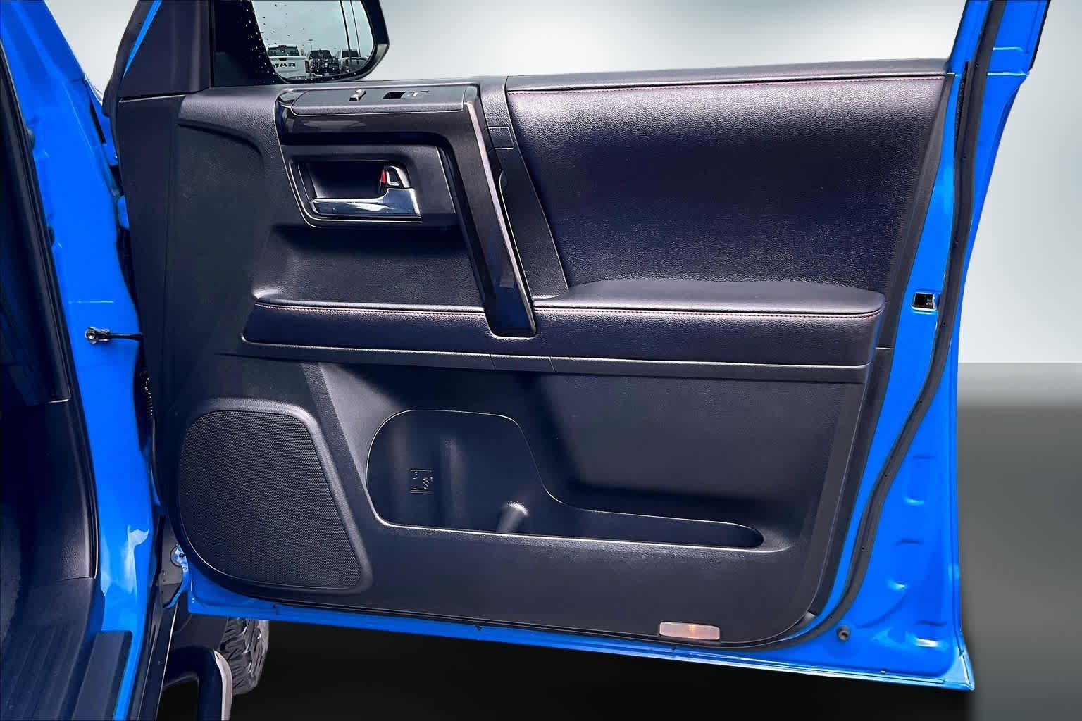 Thumbnail: 2019 Toyota 4Runner - 28