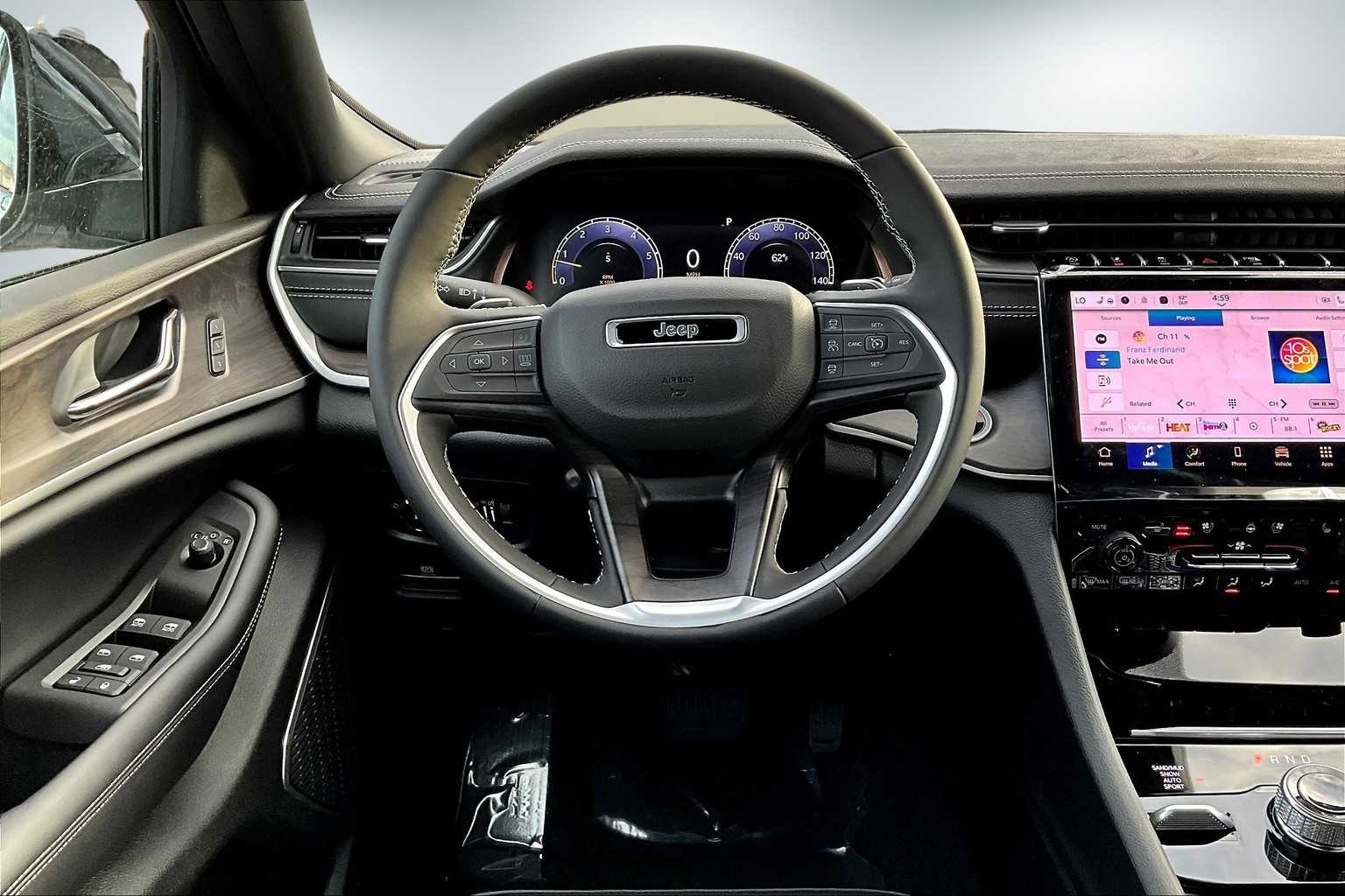 Thumbnail: 2025 Jeep Grand Cherokee - 15