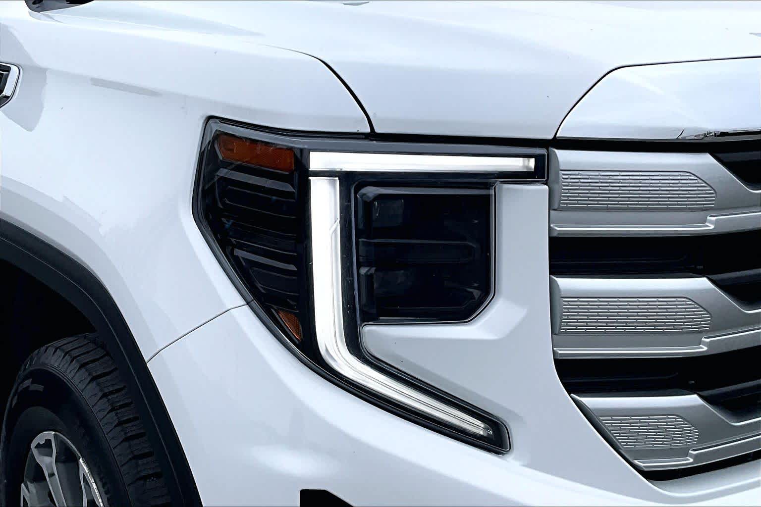 Thumbnail: 2022 GMC Sierra 1500 - 31