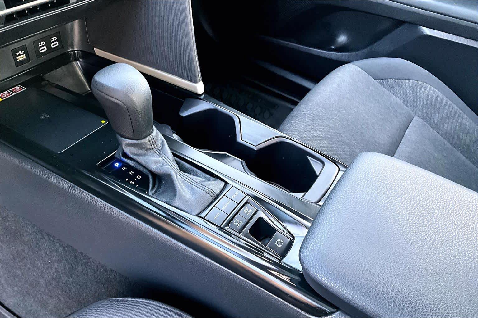 Thumbnail: 2025 Toyota Camry - 16