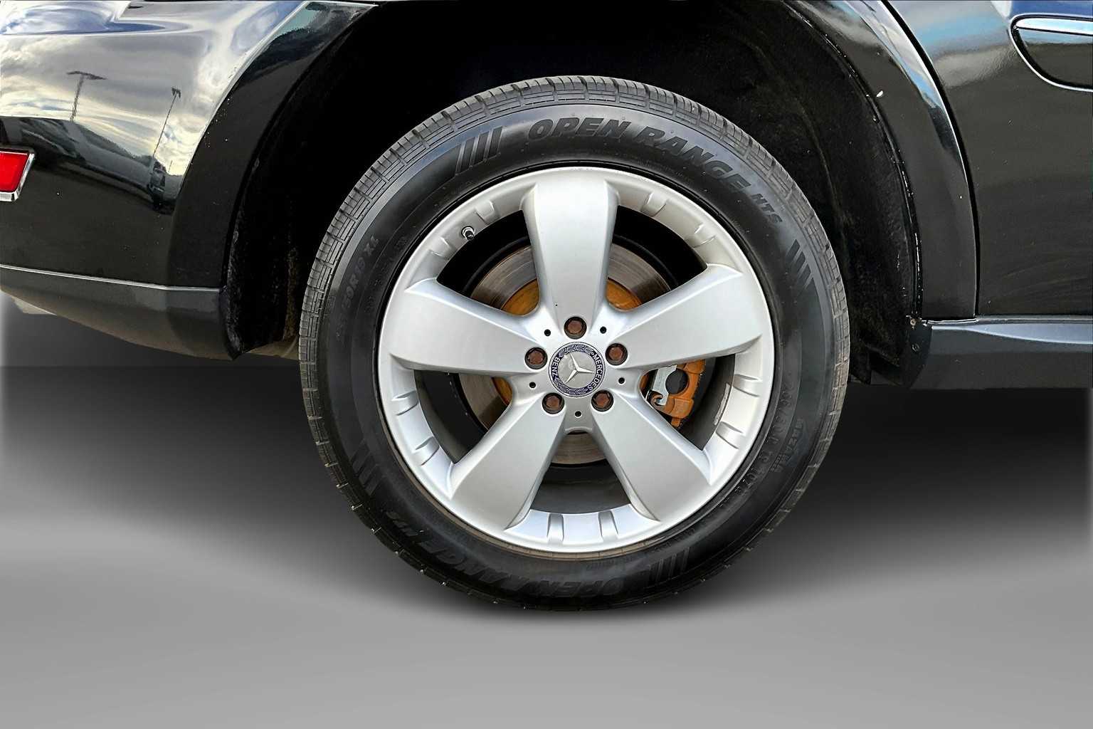 Thumbnail: 2011 Mercedes-Benz M-Class - 36