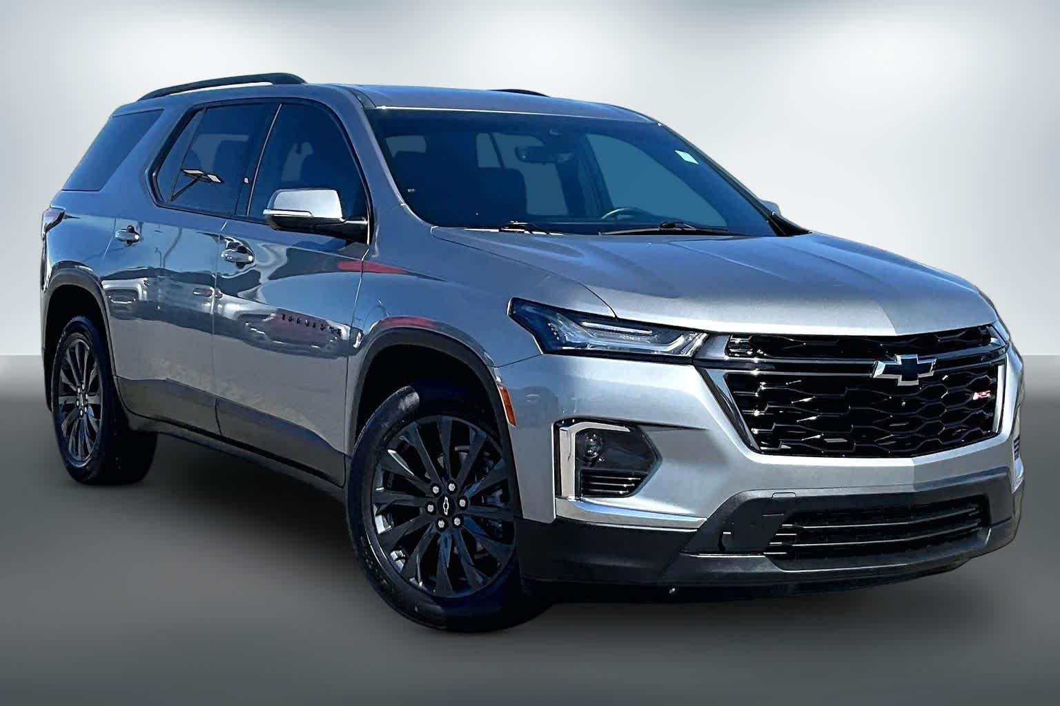 Thumbnail: 2023 Chevrolet Traverse - 20
