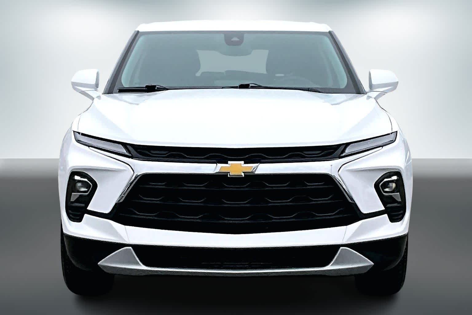 Thumbnail: 2023 Chevrolet Blazer - 6