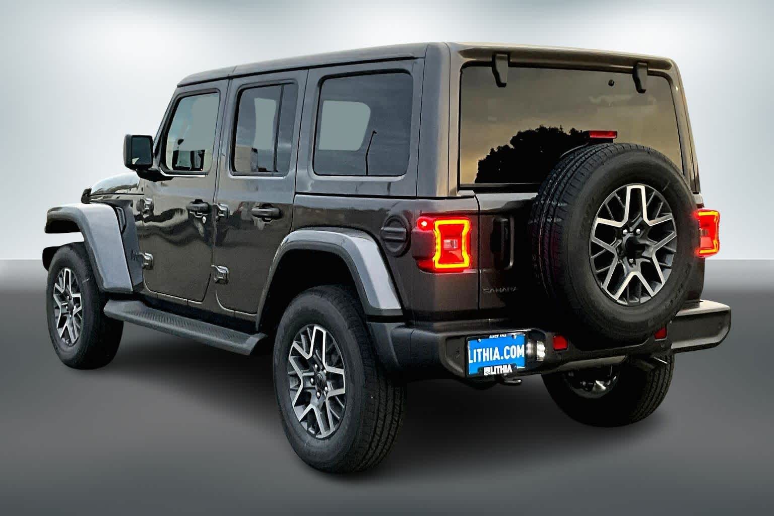 Thumbnail: 2026 Jeep Wrangler - 4