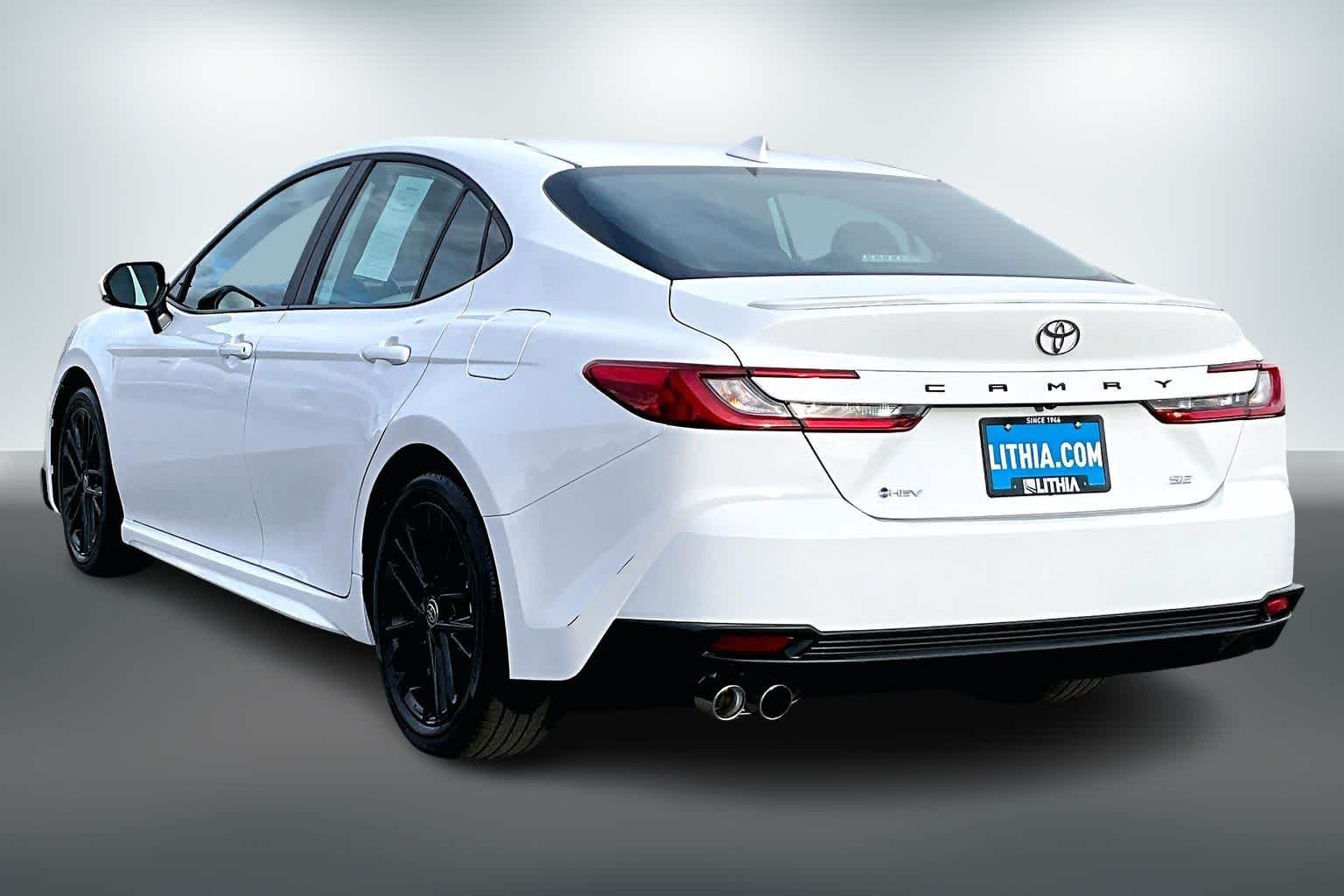 Thumbnail: 2025 Toyota Camry - 4