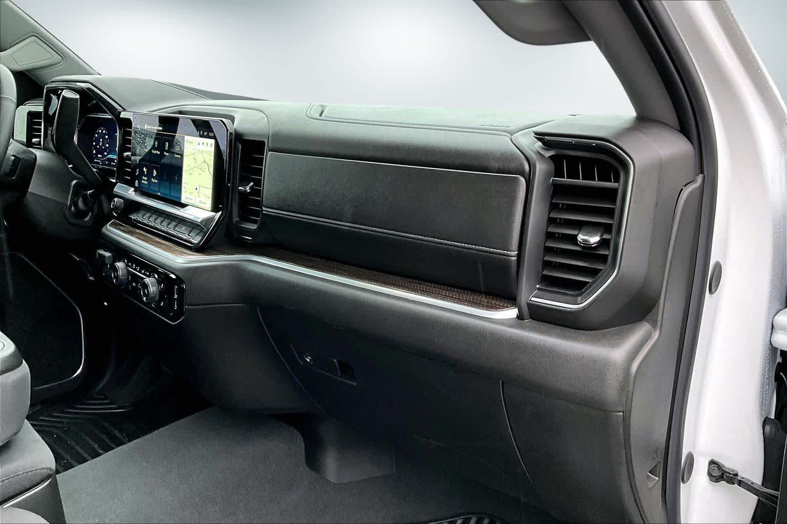 Thumbnail: 2025 Chevrolet Silverado 1500 - 23