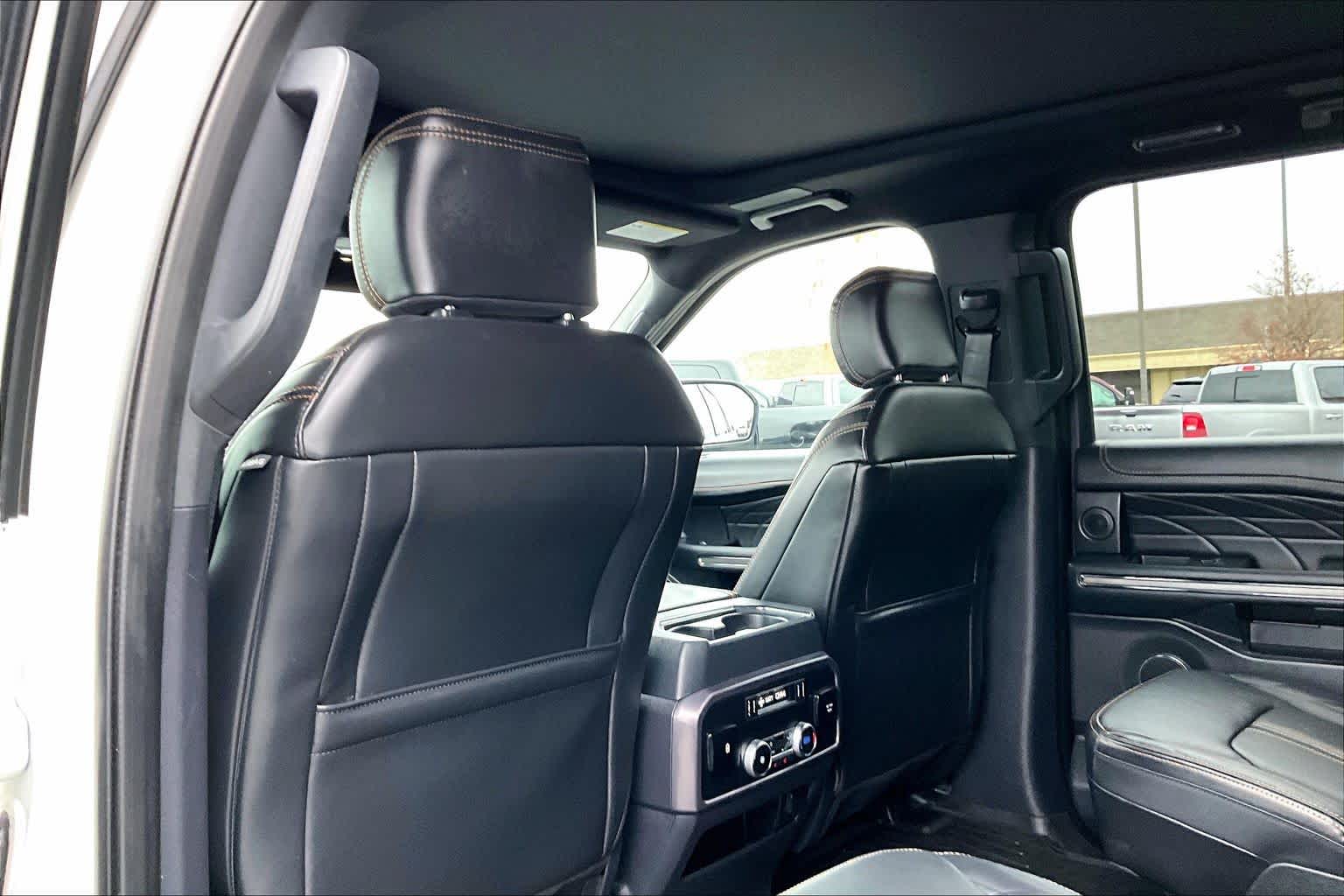 Thumbnail: 2022 Ford Expedition MAX - 12