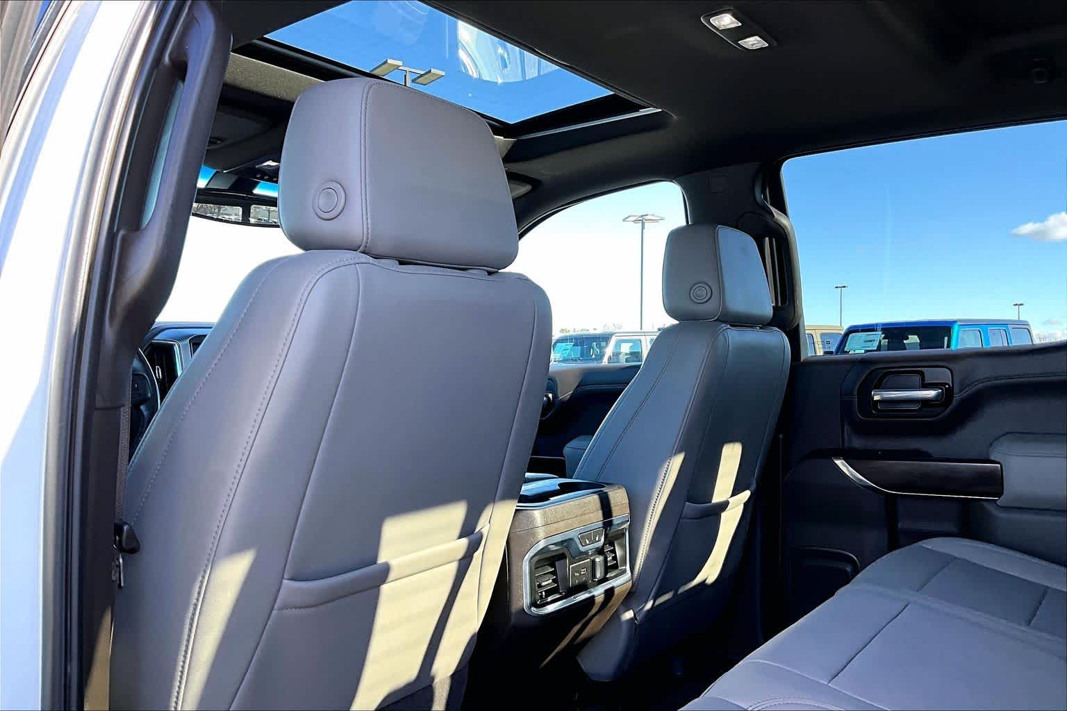 Thumbnail: 2021 GMC Sierra 1500 - 12