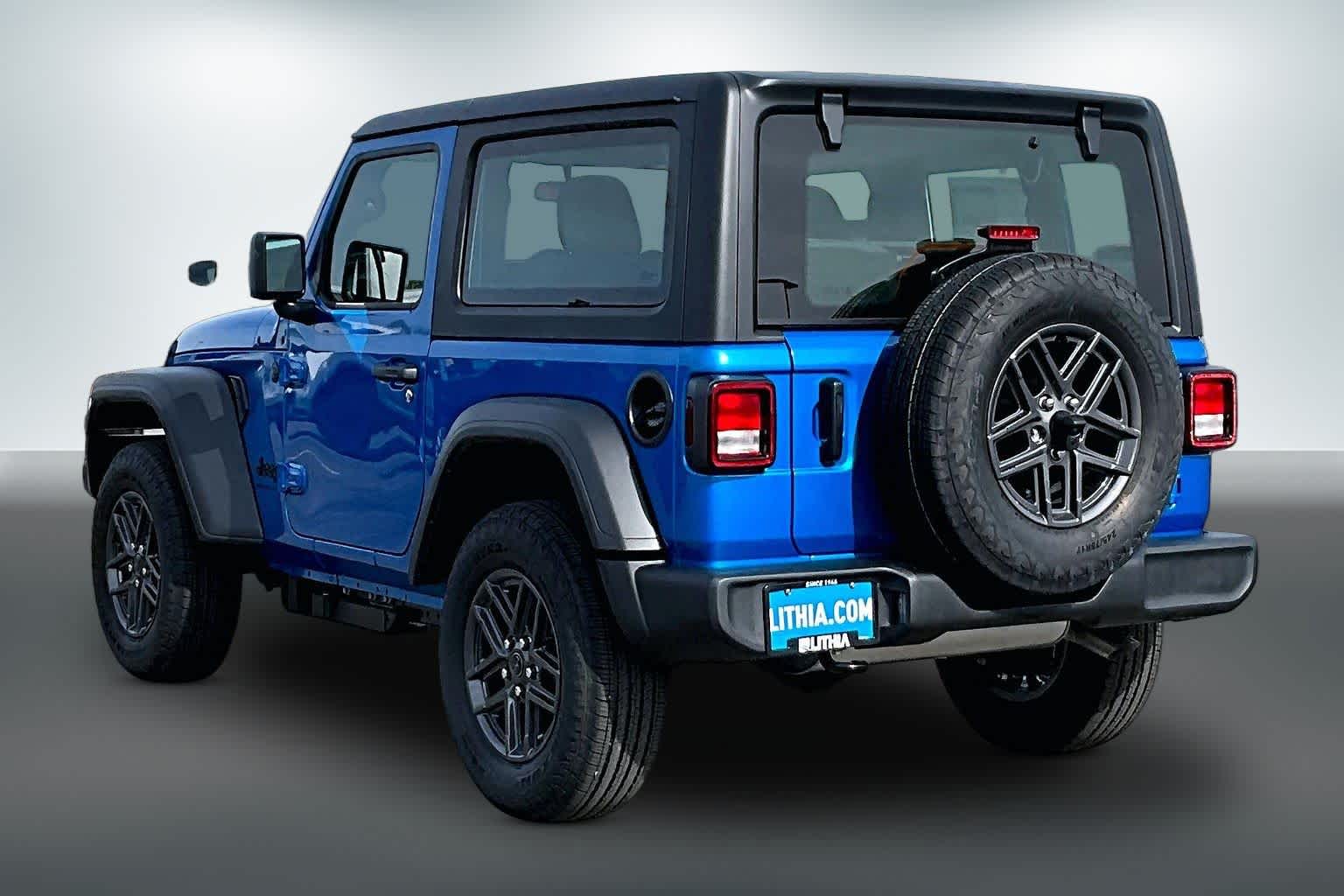 Thumbnail: 2026 Jeep Wrangler - 4