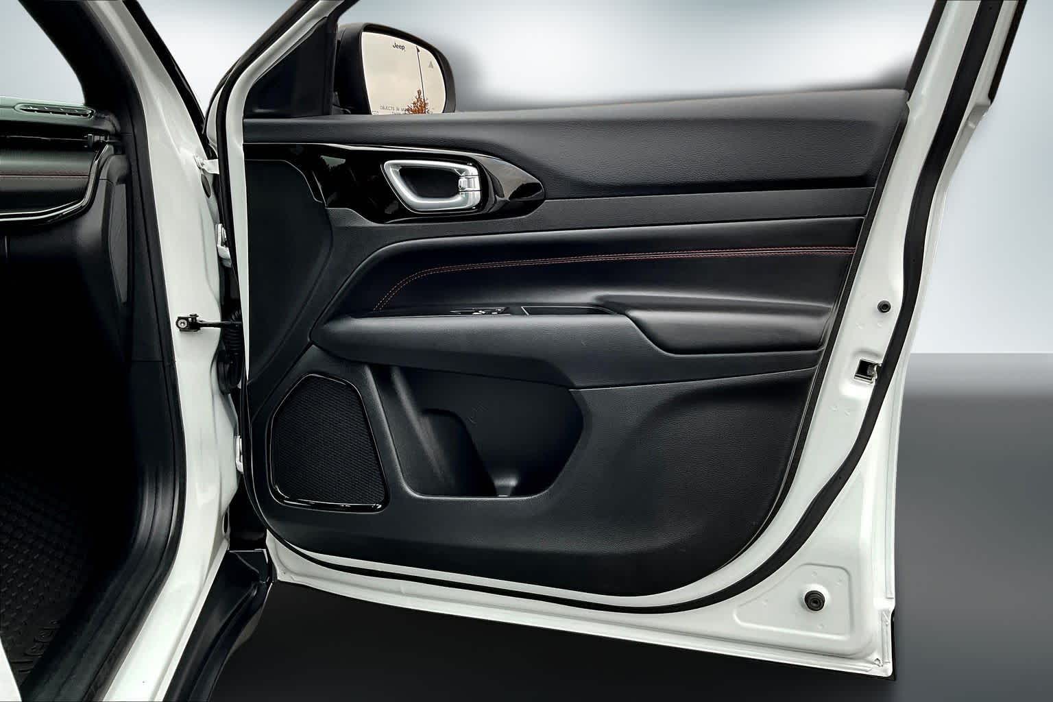 Thumbnail: 2024 Jeep Compass - 27