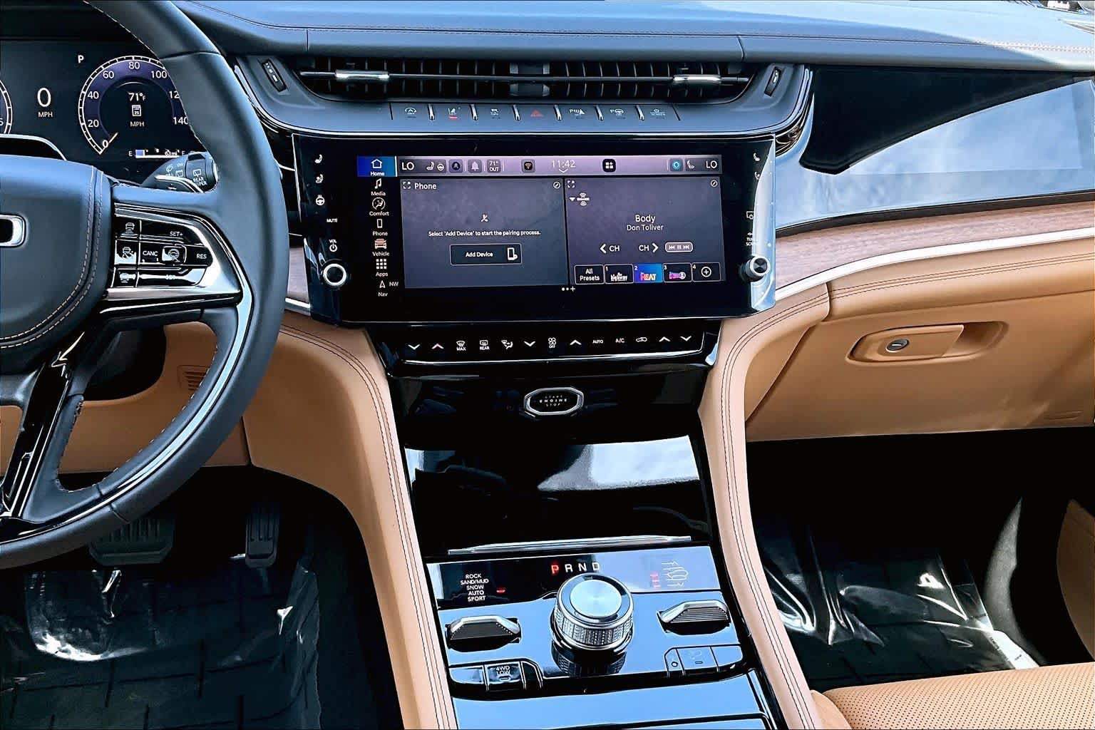 Thumbnail: 2026 Jeep Grand Cherokee - 16