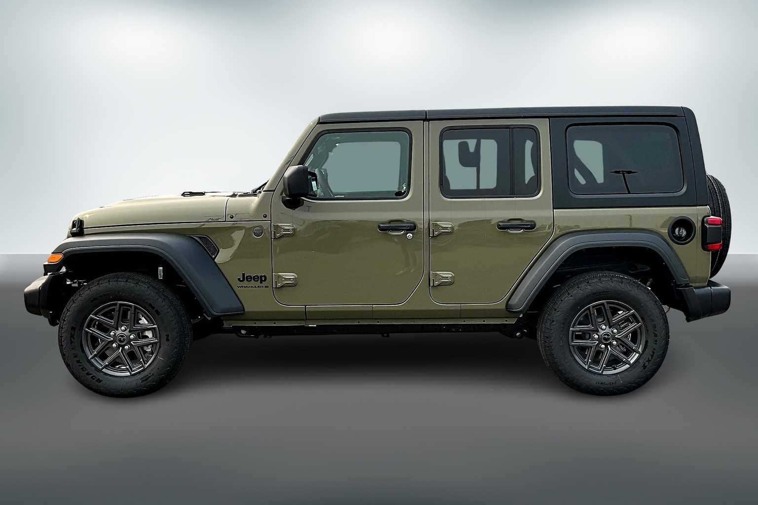 Thumbnail: 2025 Jeep Wrangler - 3