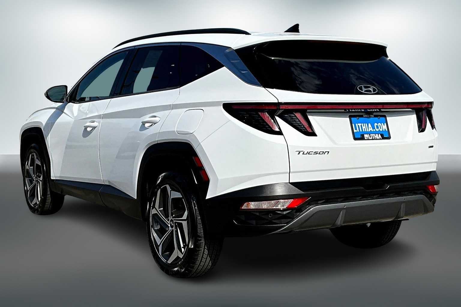 Thumbnail: 2022 Hyundai Tucson - 4